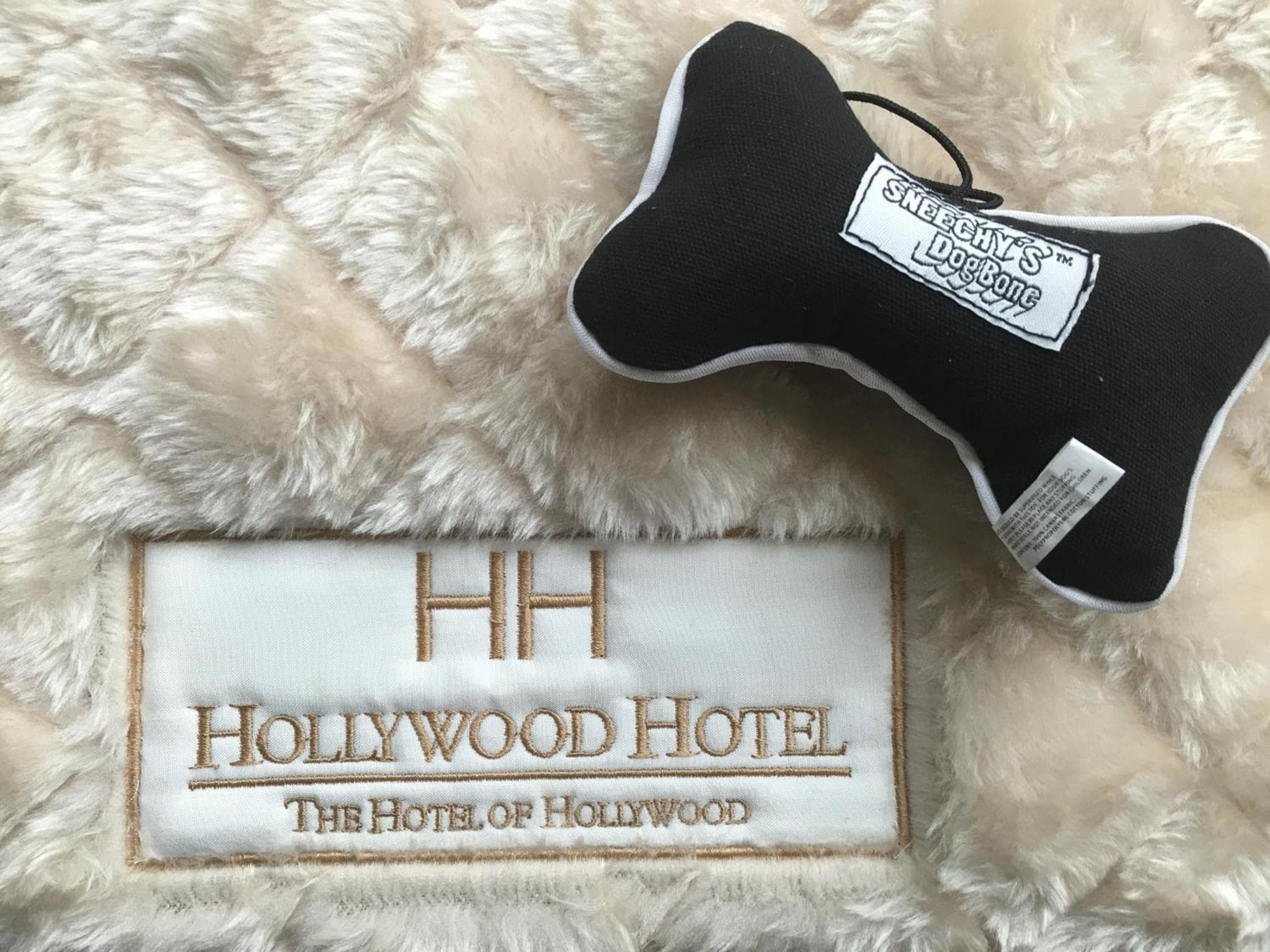 Hollywood Hotel — 27