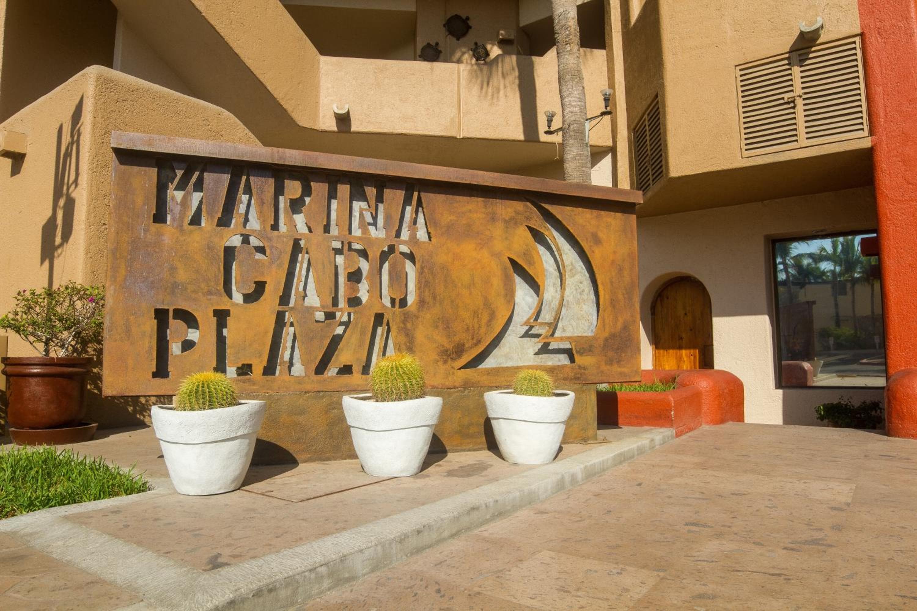 Marina Cabo Plaza Town & Beach condomini — 9