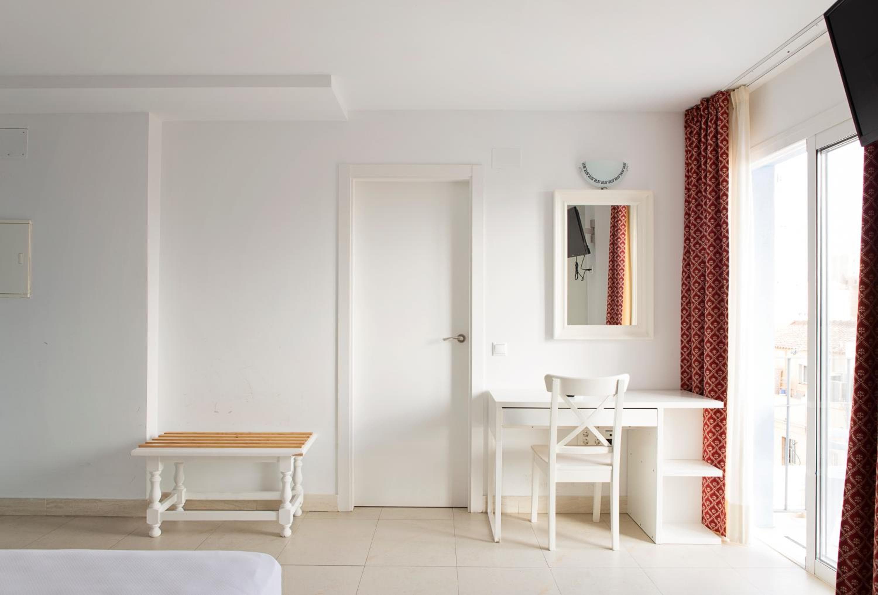 Hotel Eliseos — 14