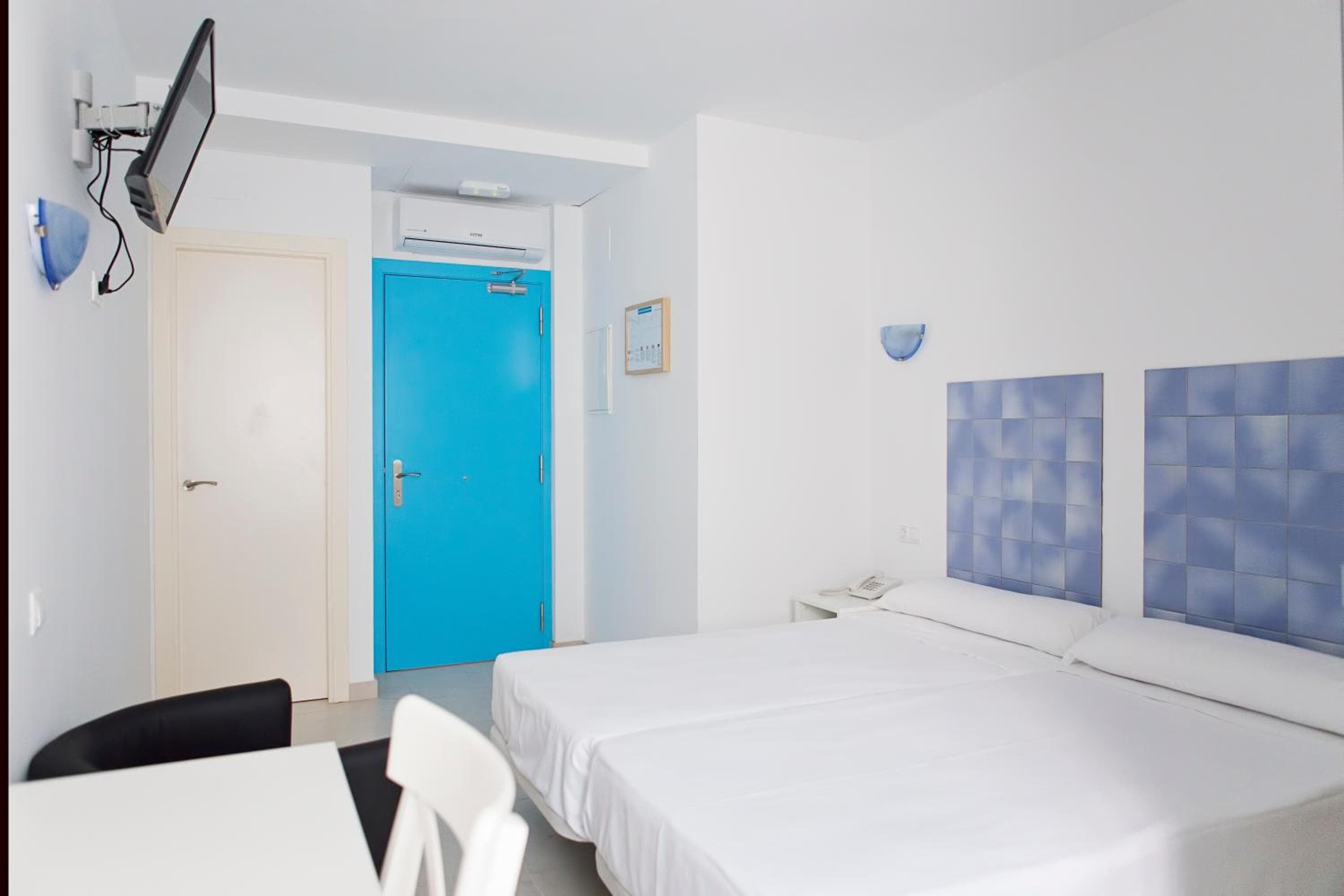 Hotel Eliseos — 17