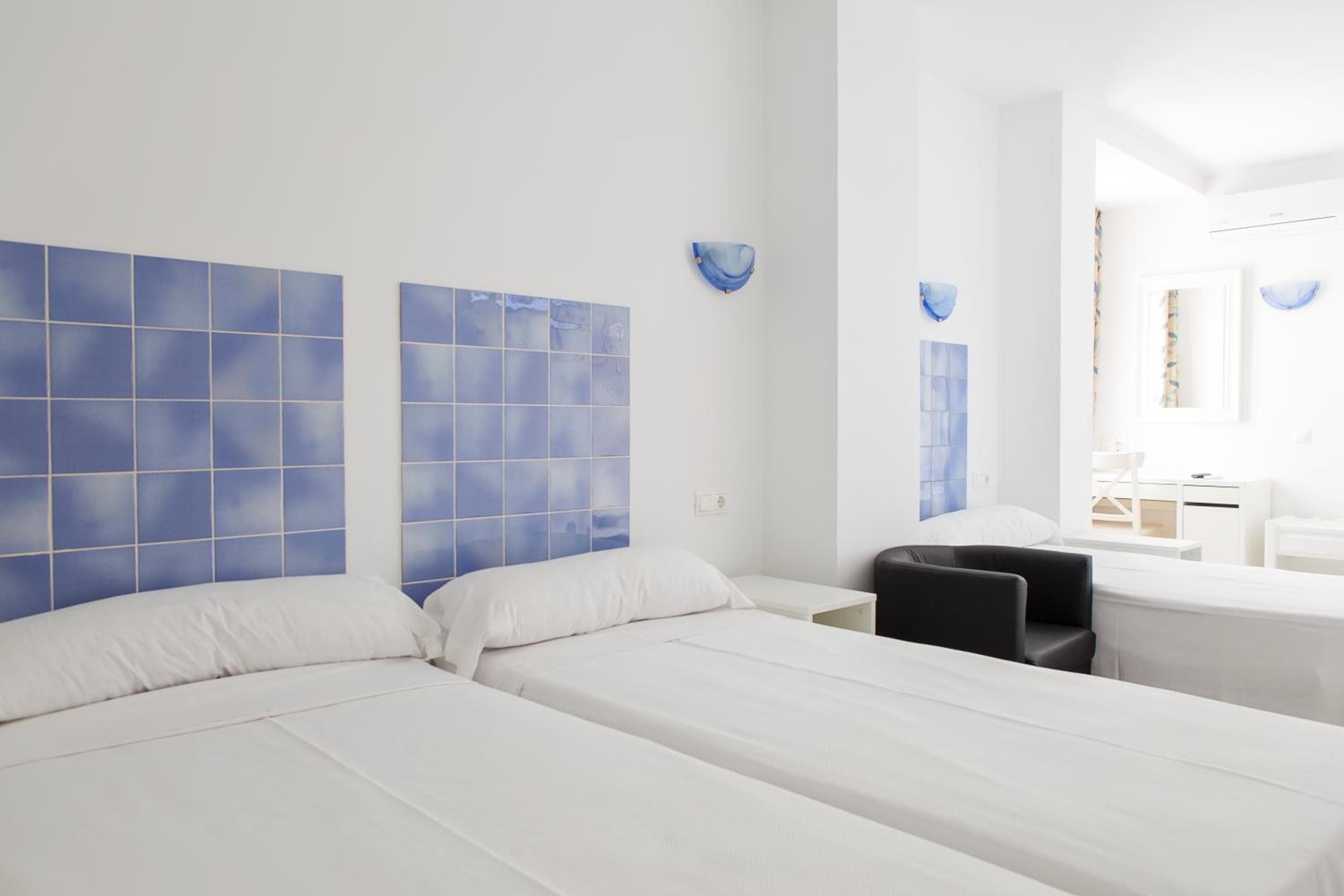 Hotel Eliseos — 14