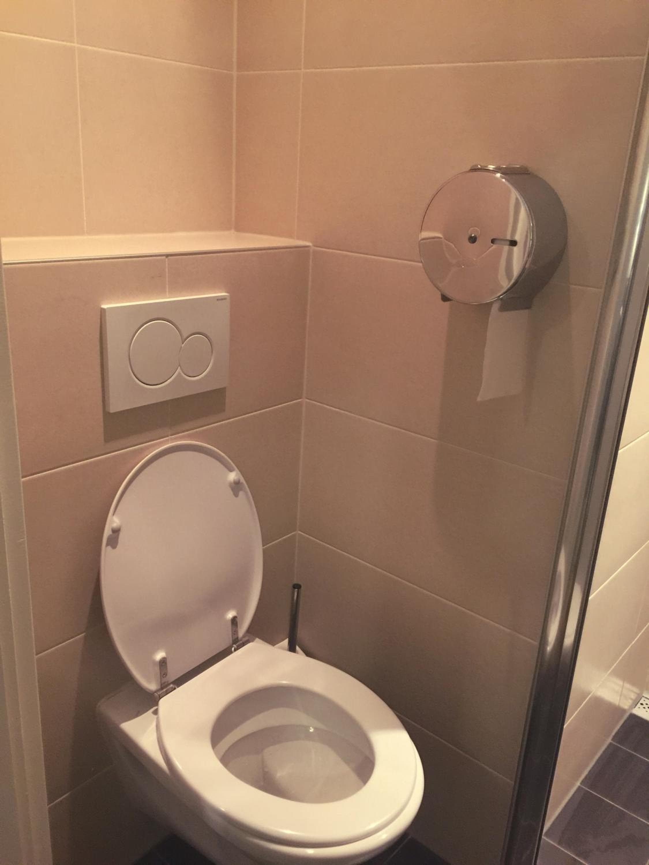 Hotel Damrak Inn — 7