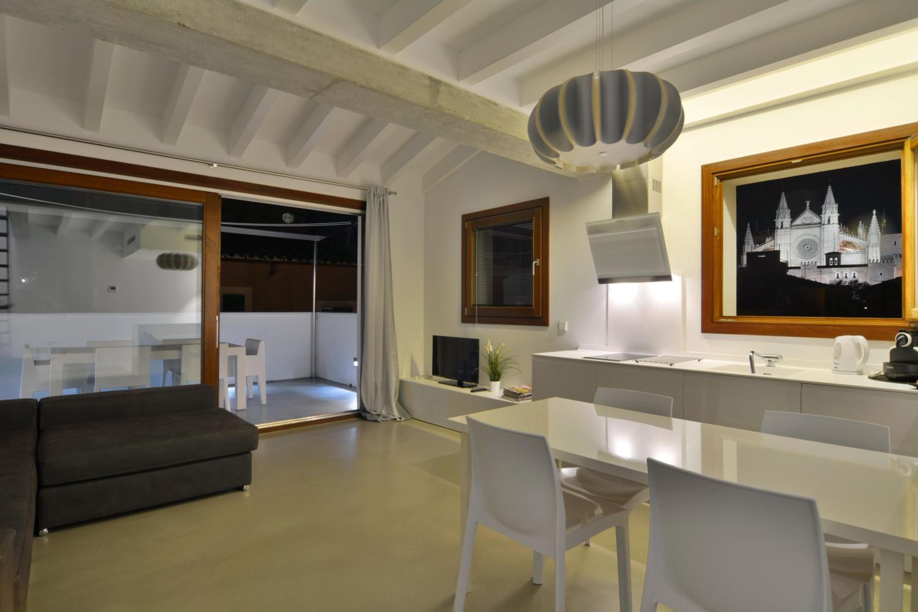 Lonja Suites Apartments — 11