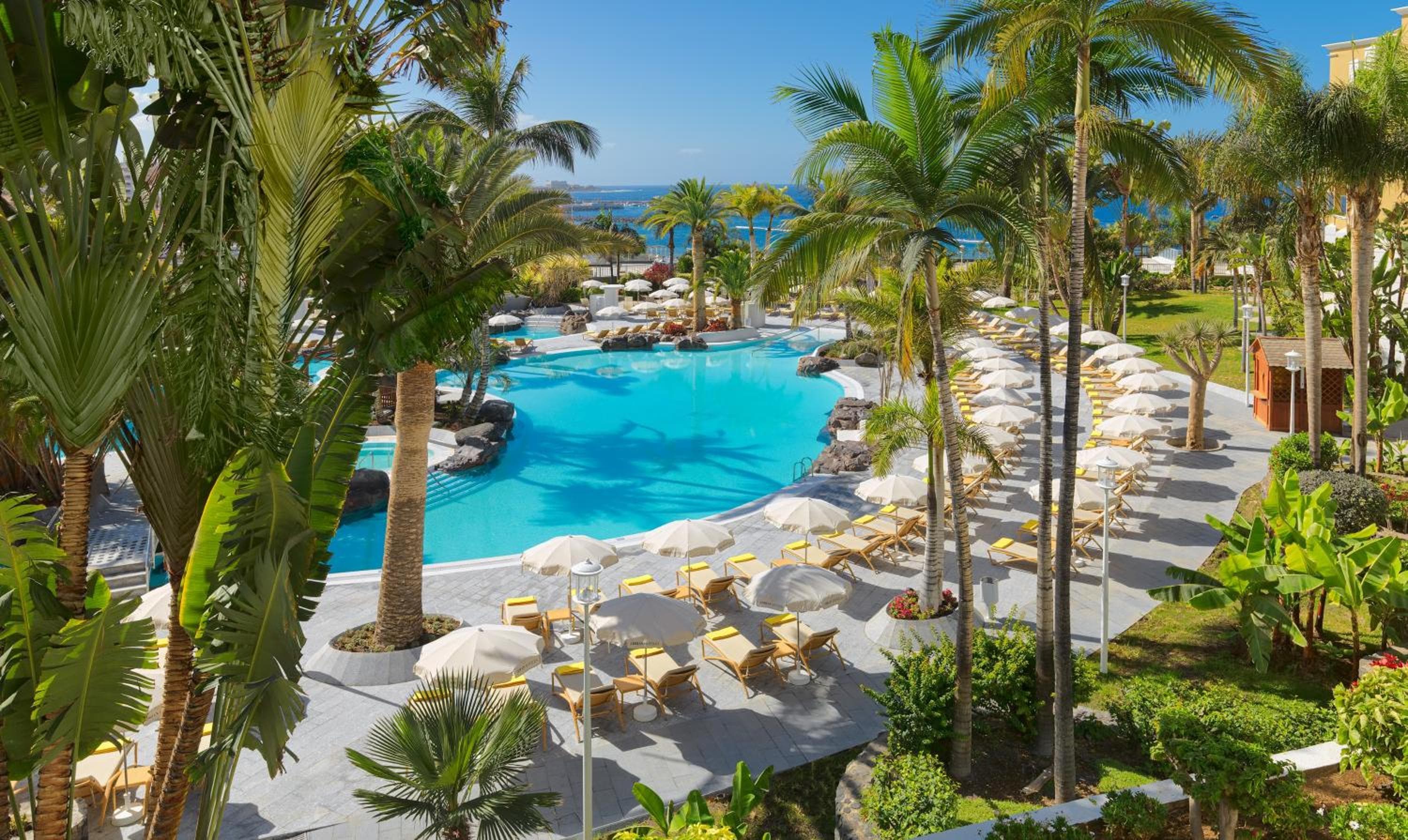Adrián Hoteles Jardines de Nivaria — 1
