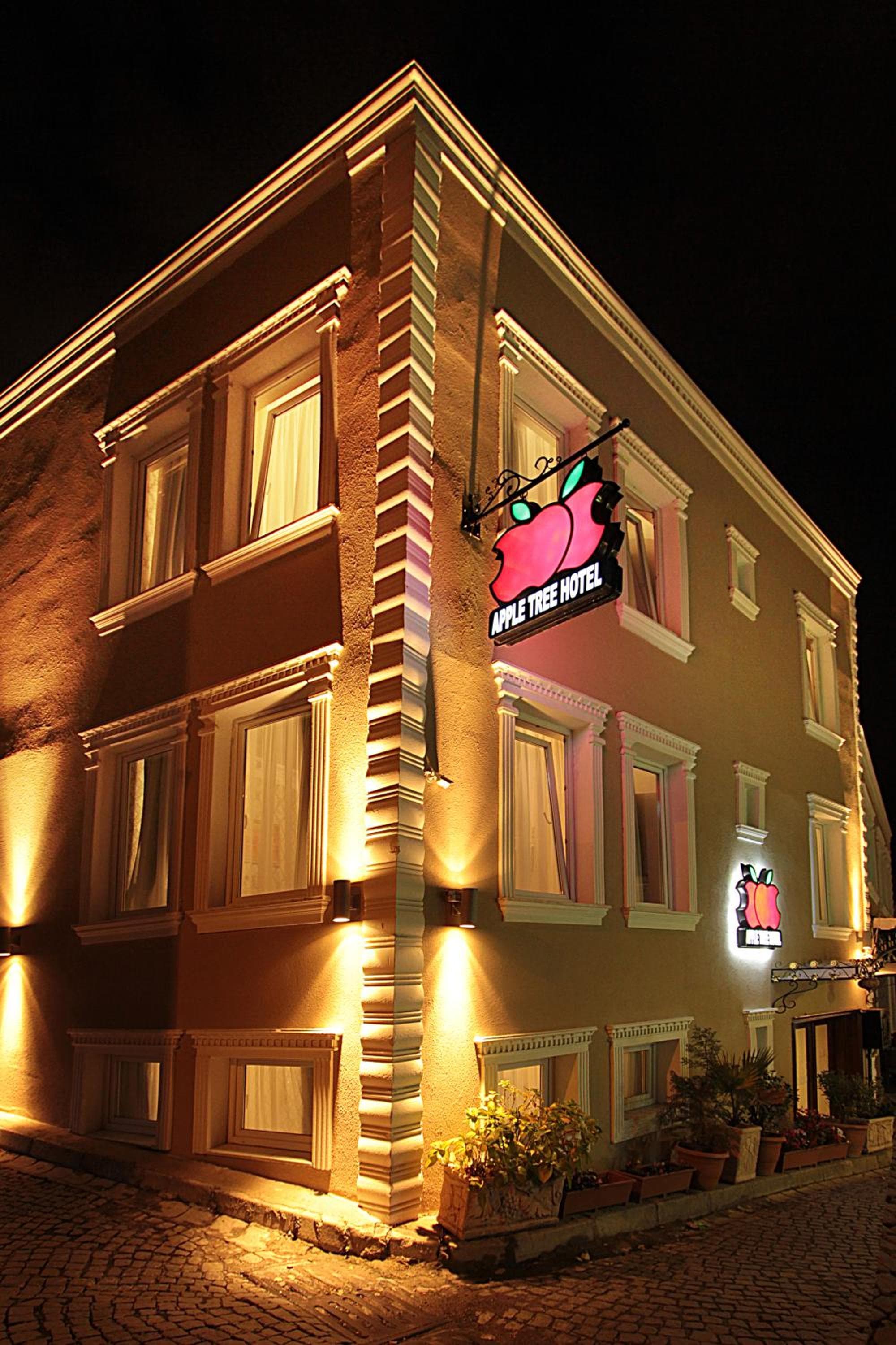 Apple Tree Hotel — 8