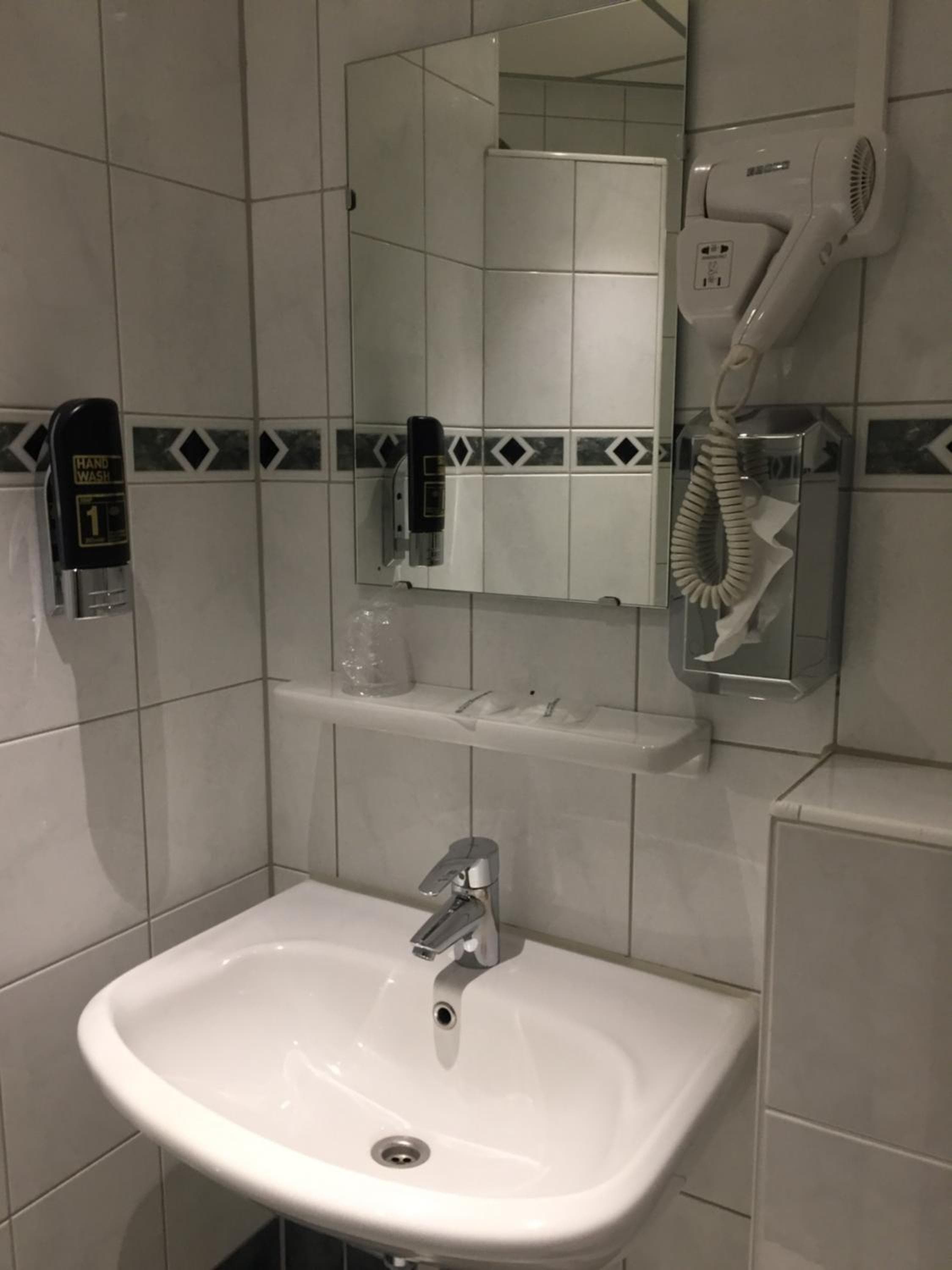 Hotel Luxer — 21