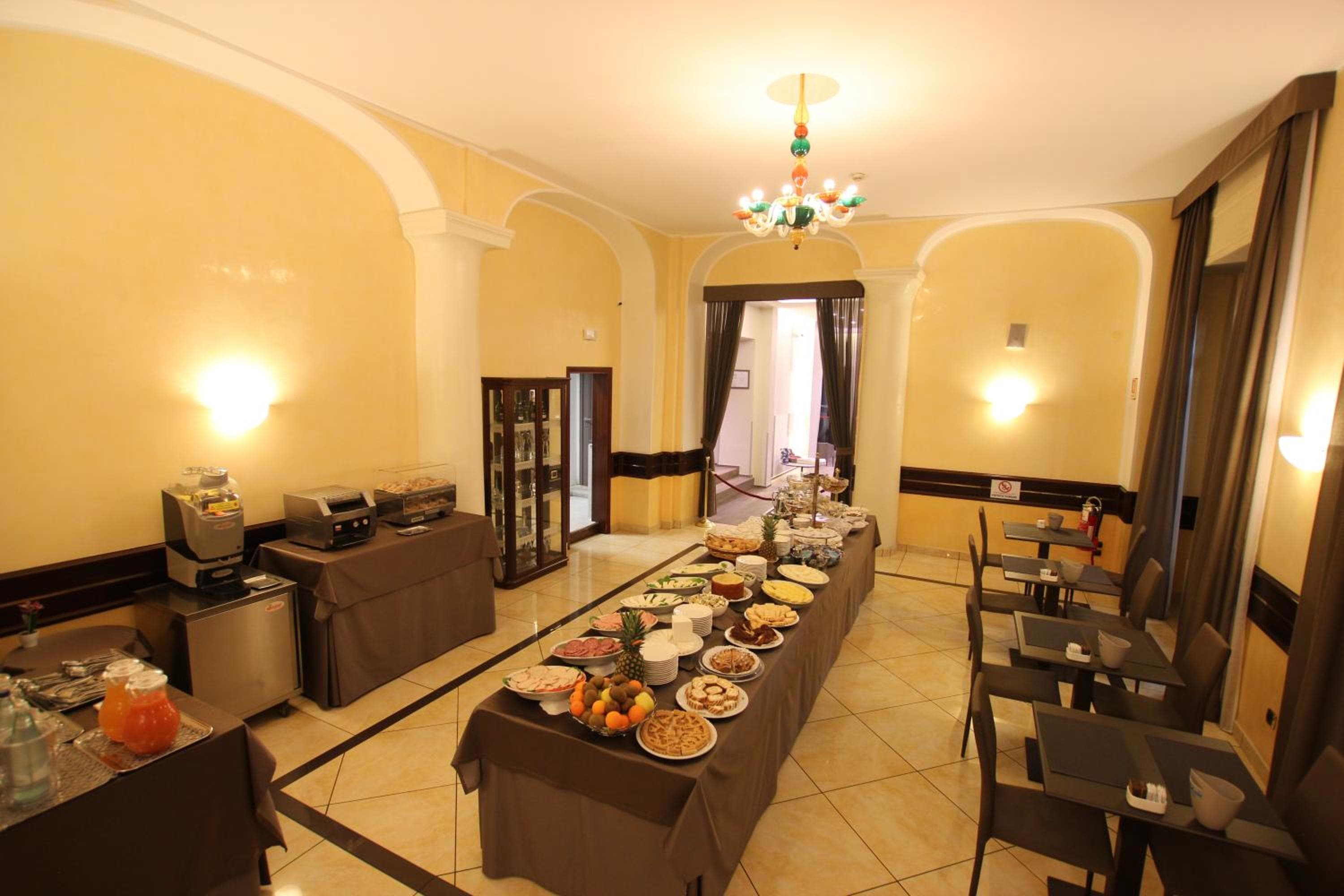 Mokinba Hotels Baviera — 26