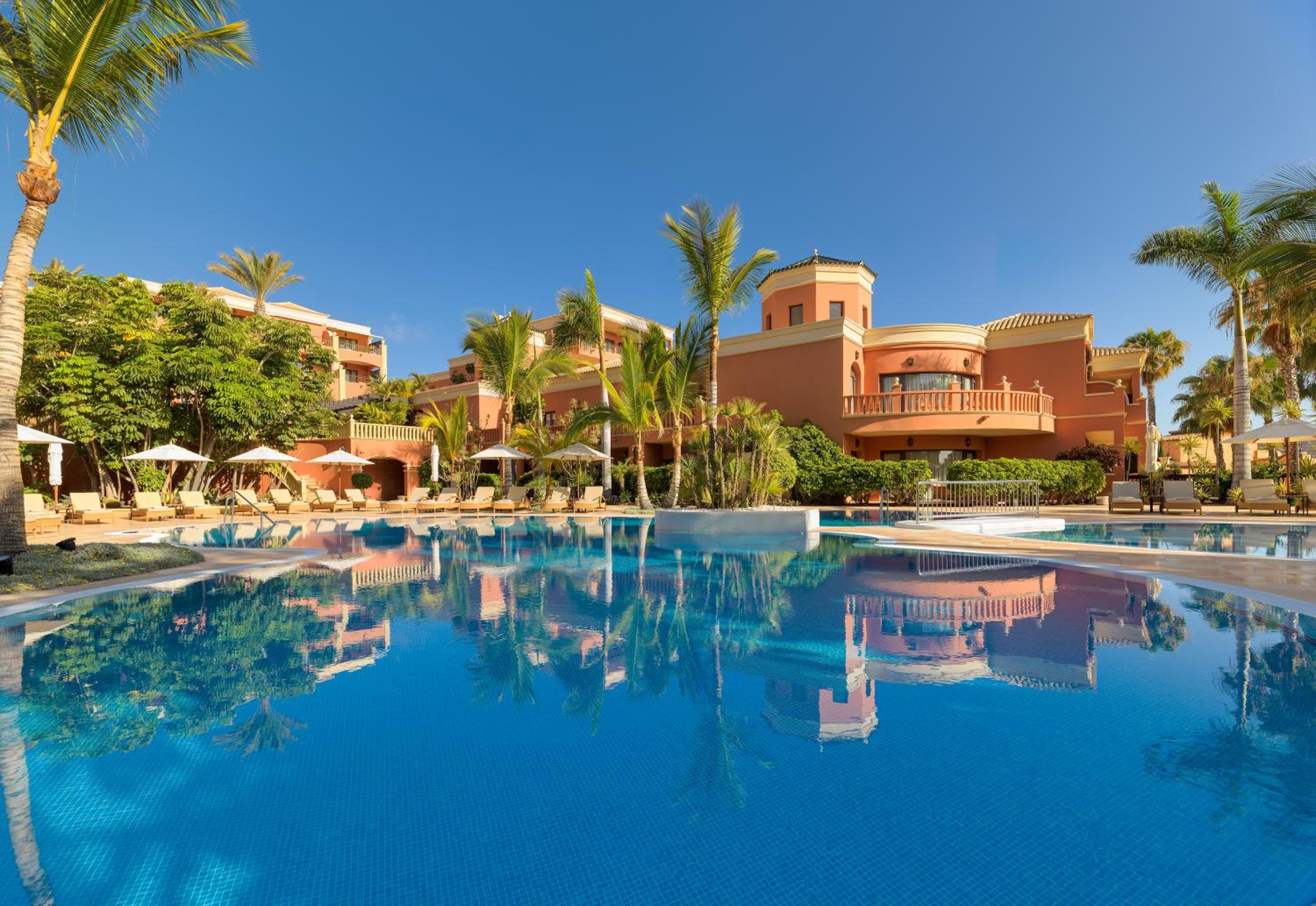 1881 Tenerife Madrigueras Golf Hotel — 1