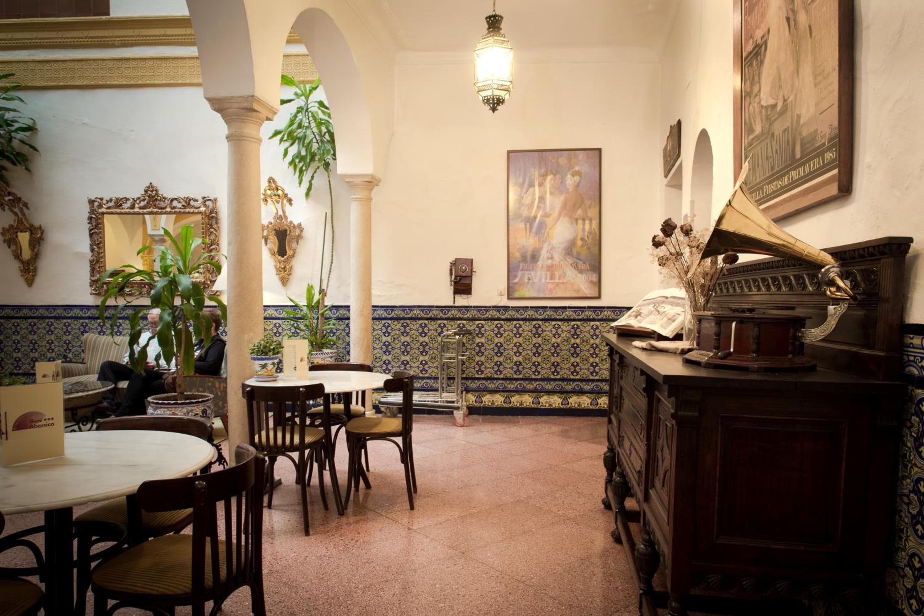 Hotel Abanico Casa Palacio — 13