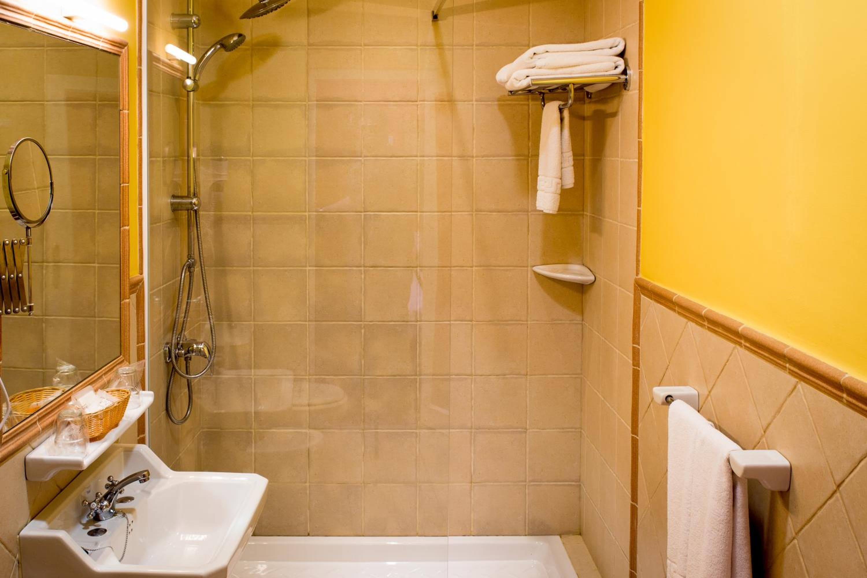 Hotel Abanico Casa Palacio — 11