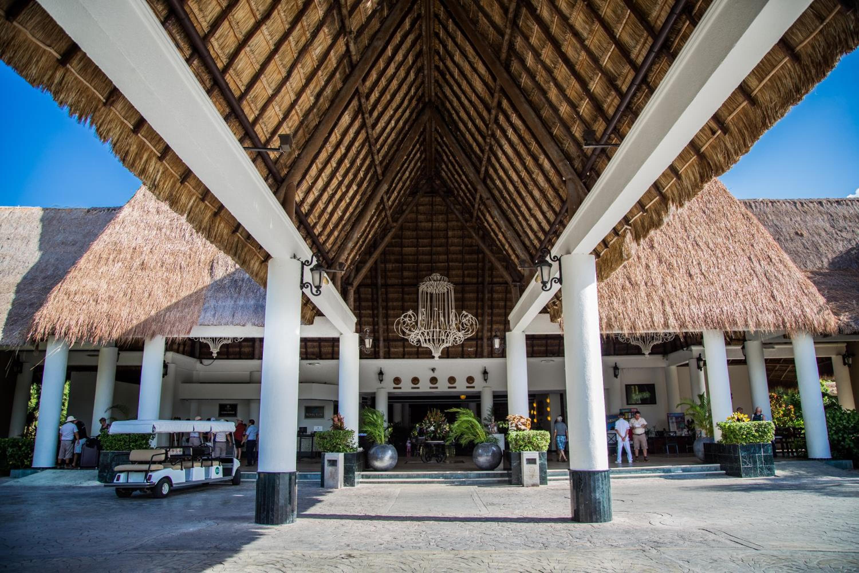 Sandos Caracol Nature Resort & Water Park All Inclusive — 2