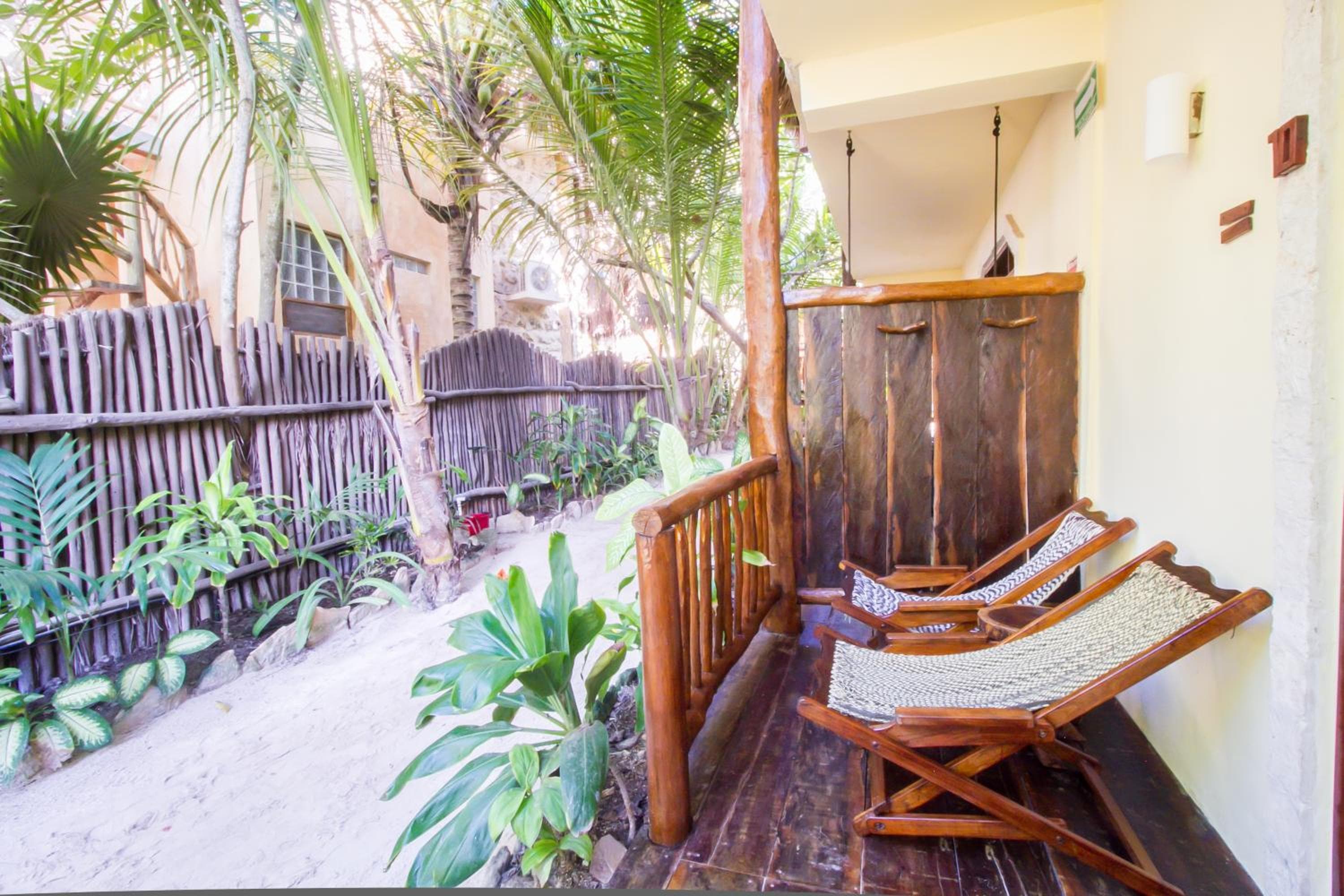 Playa Canek Beachfront Eco Hotel — 11