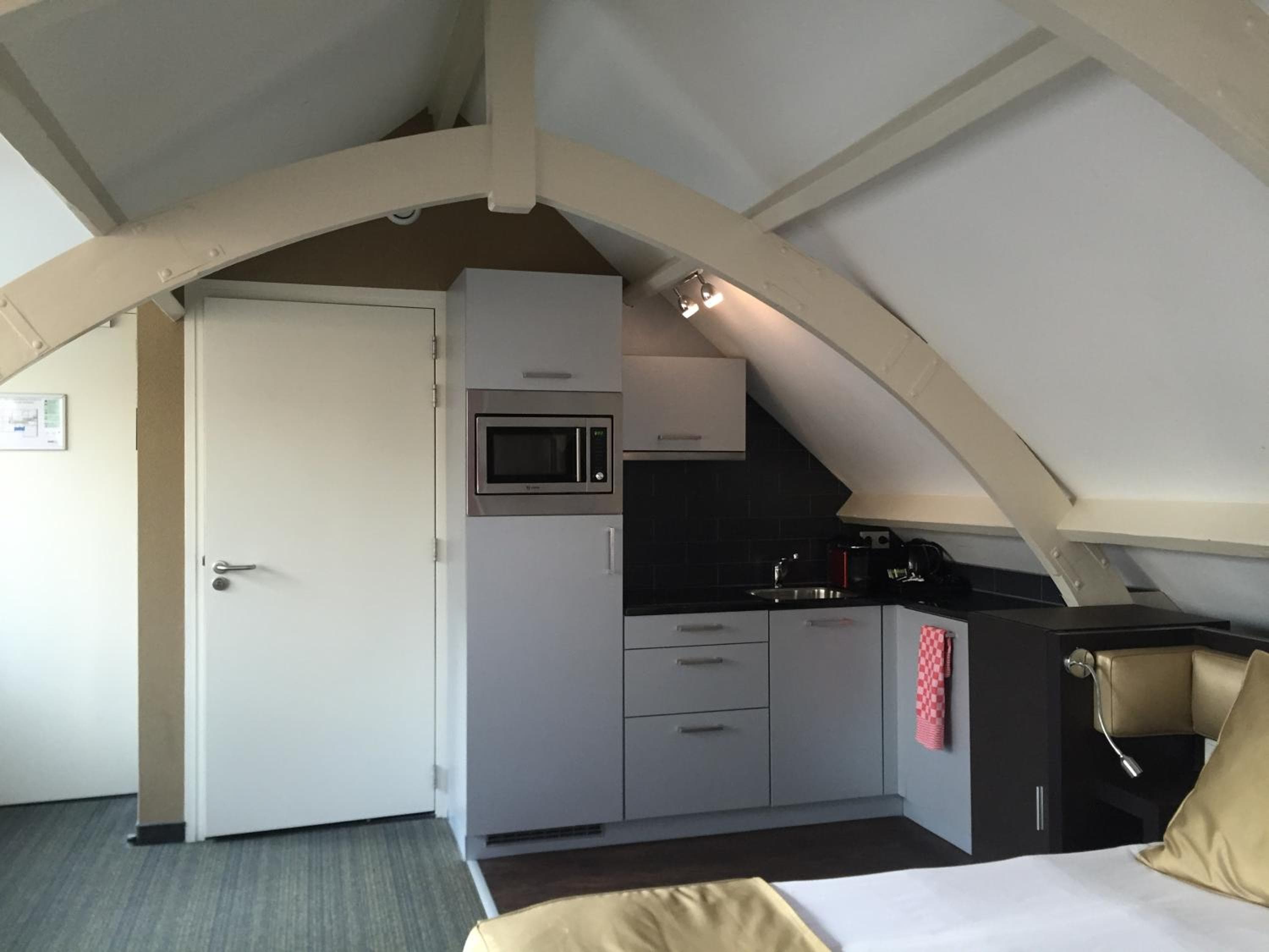 Goldenes Herrenhaus Aparthotel — 7