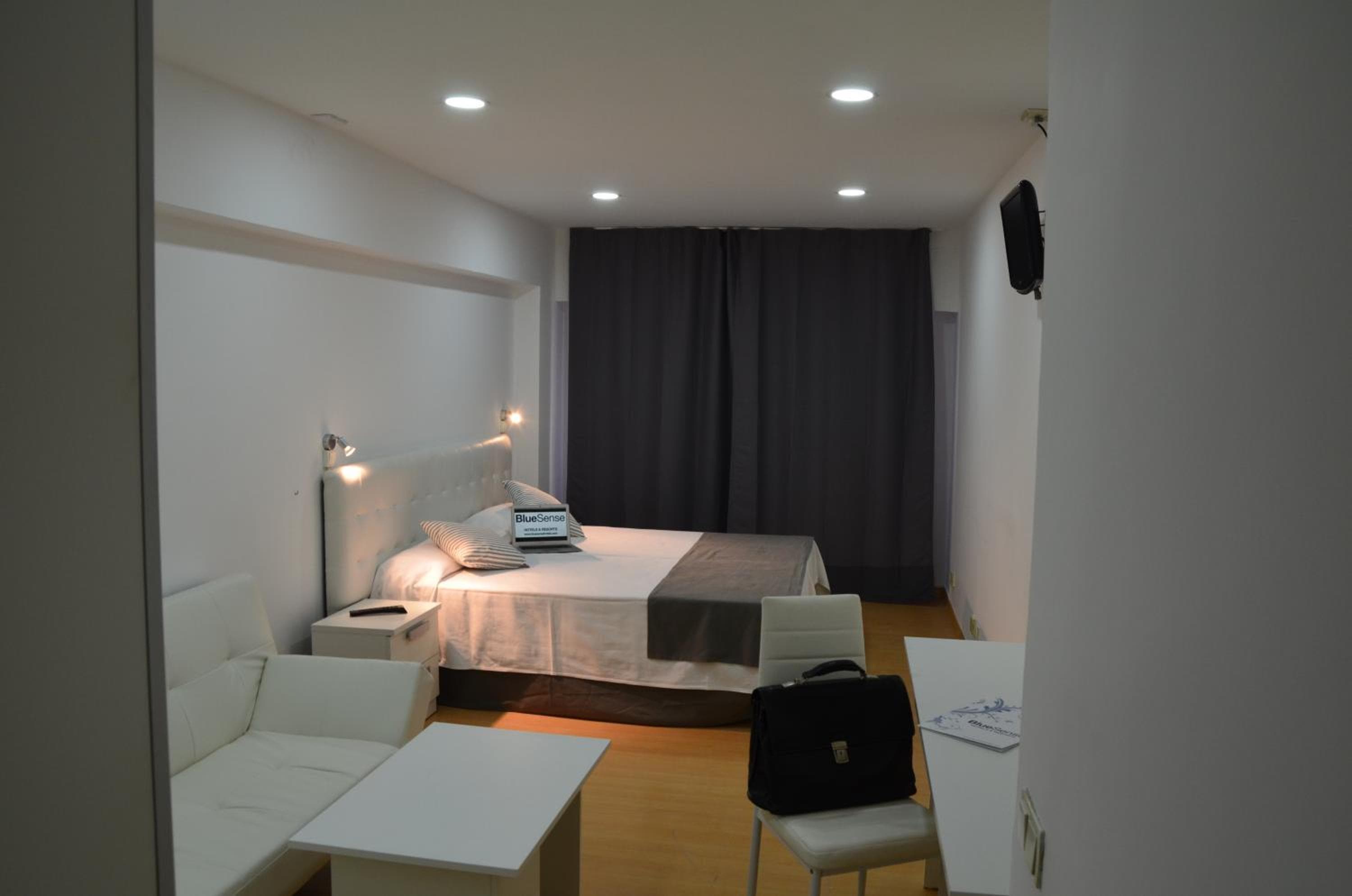 Boutique Urban Madrid Génova — 26