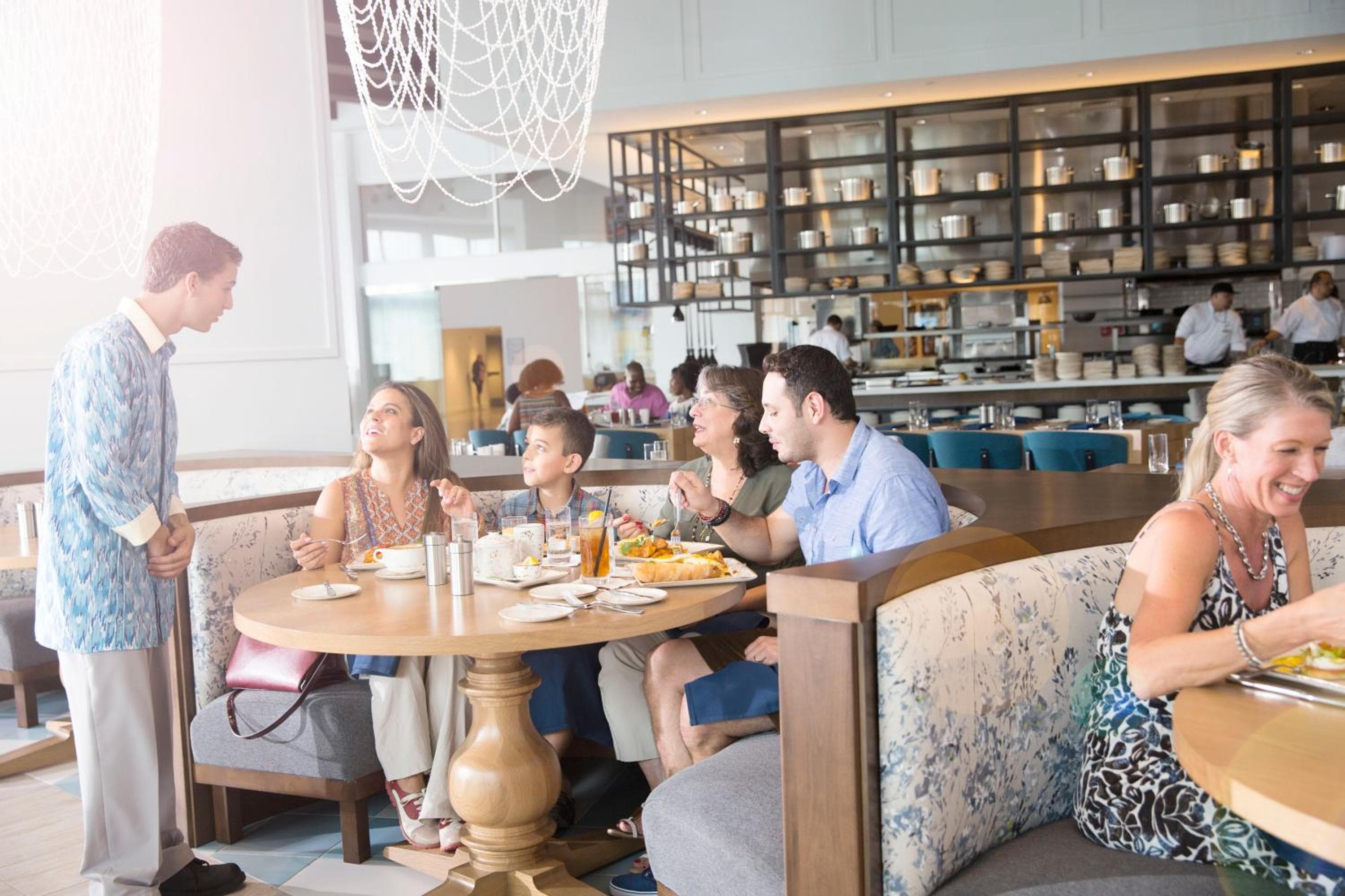 Universal's Loews Sapphire Falls Resort — 18
