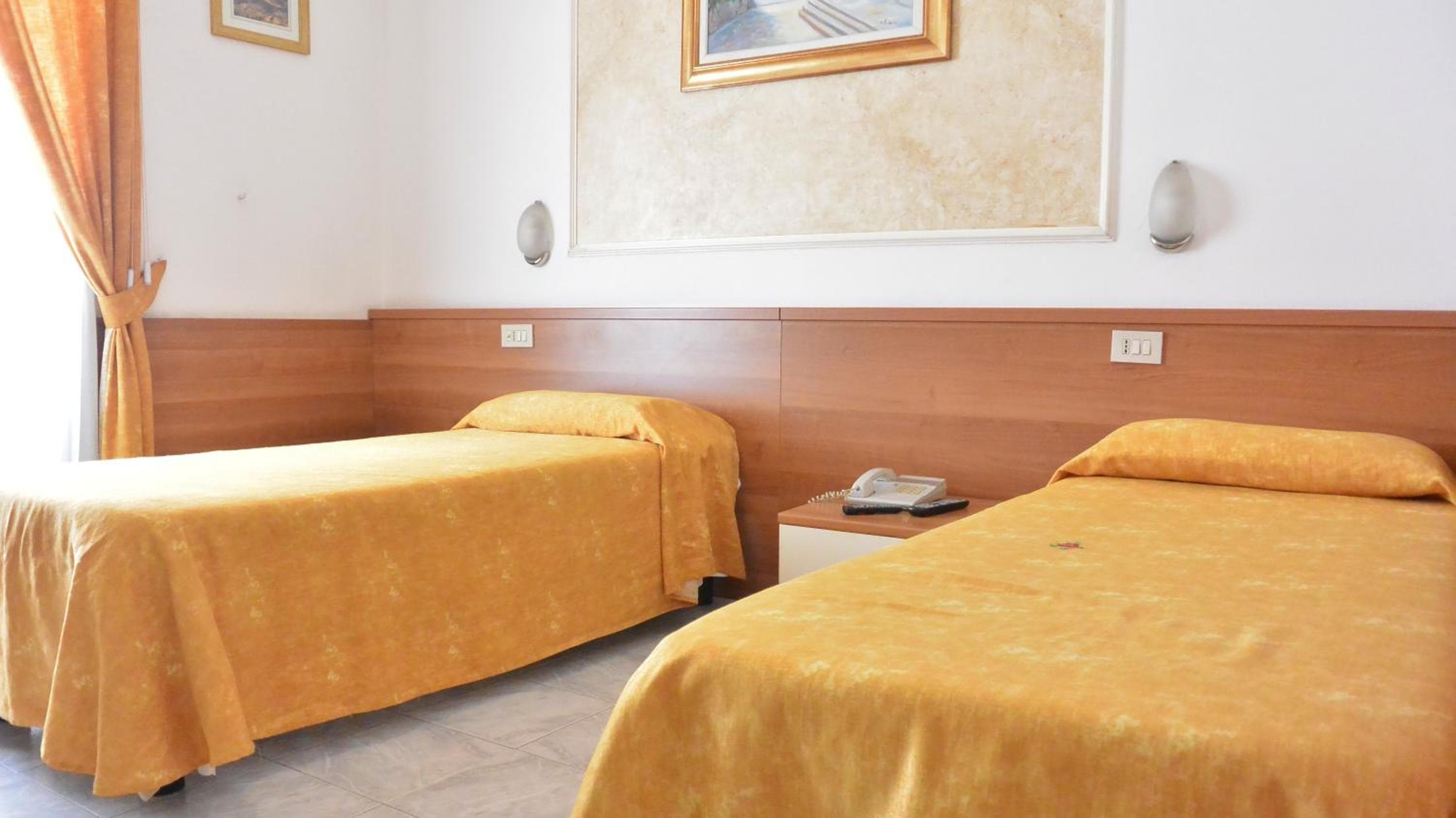 Hotel Mignon — 2