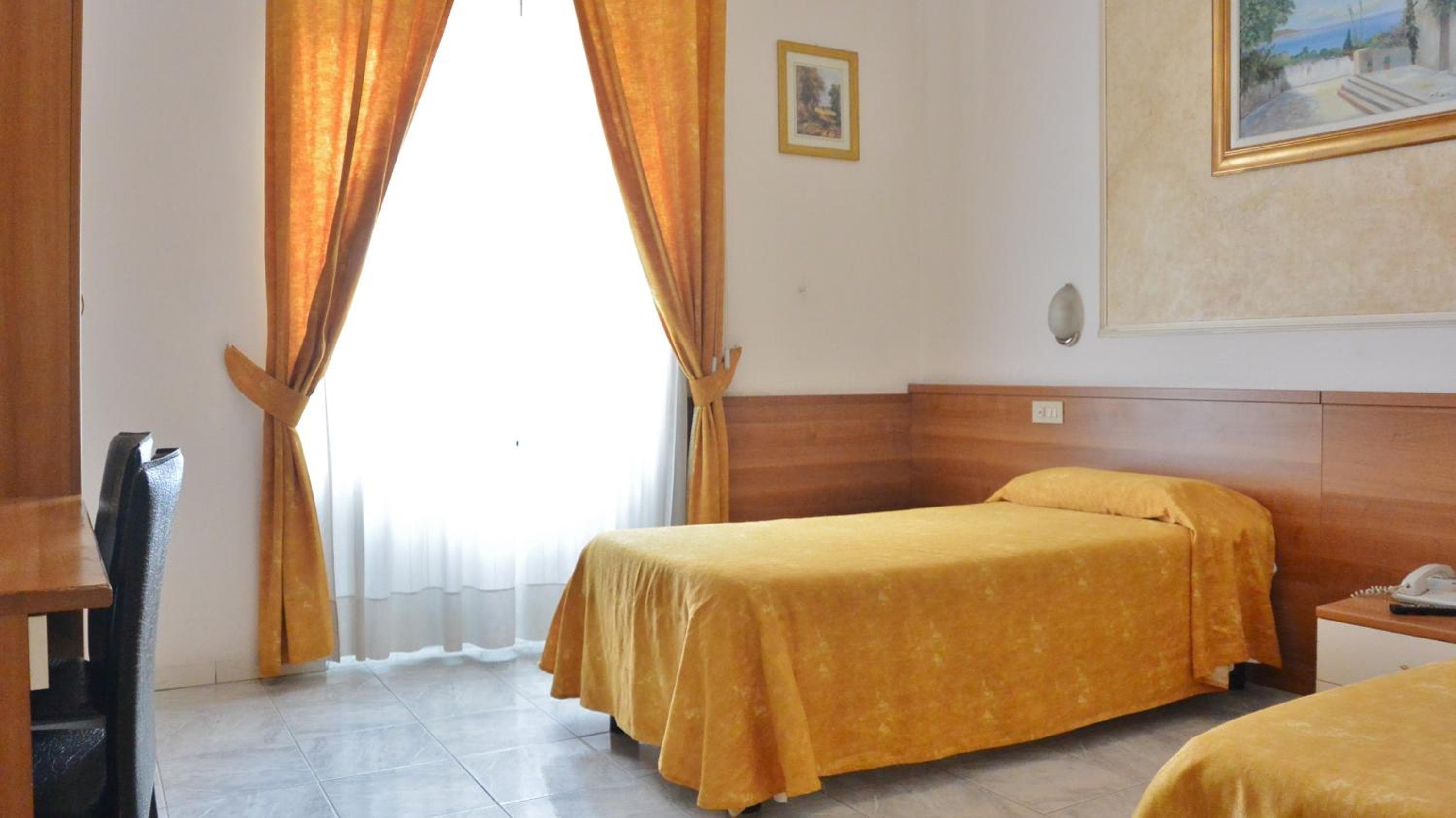 Hotel Mignon — 17