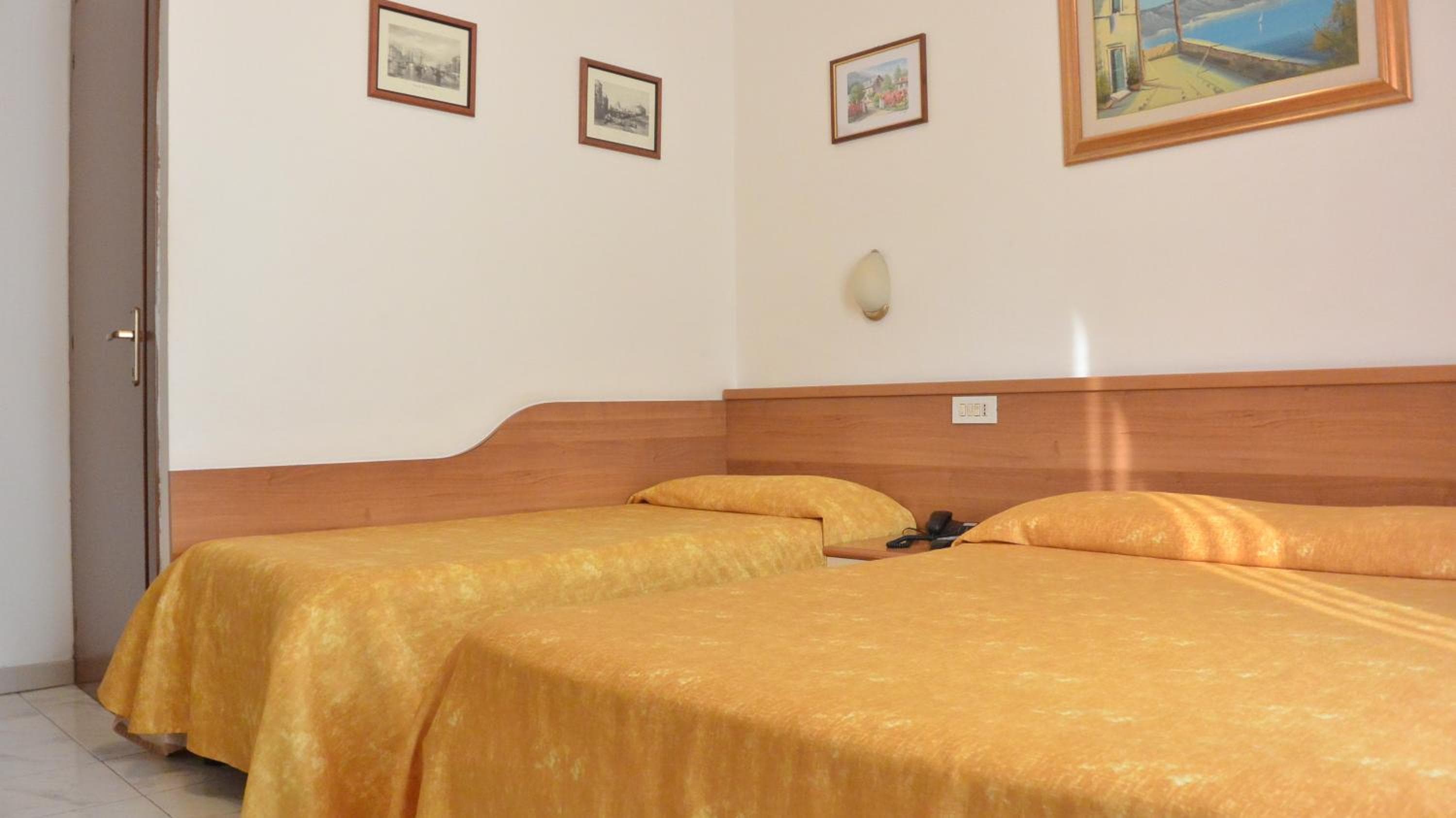 Hotel Mignon — 24