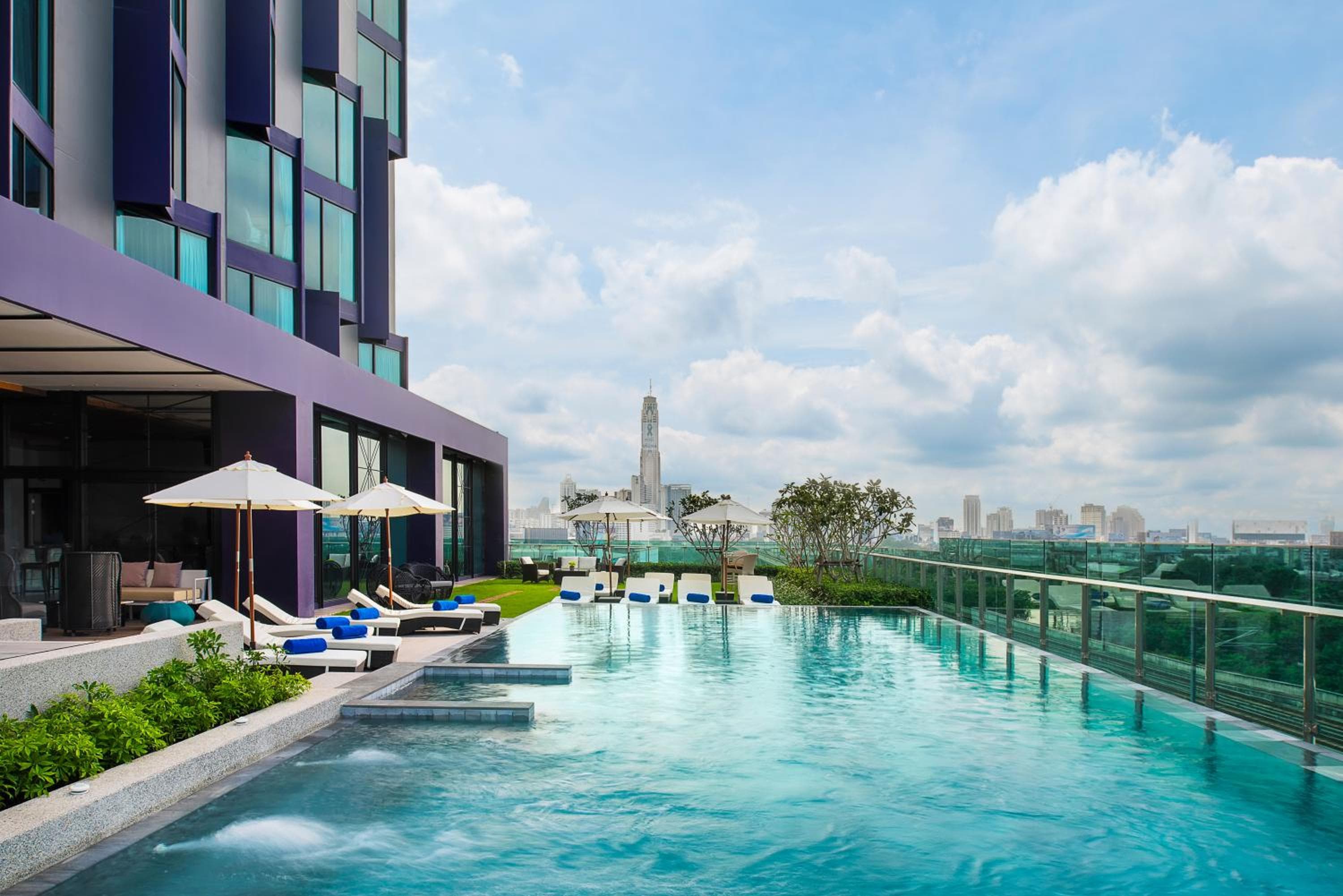Mercure Bangkok Makkasan — 28