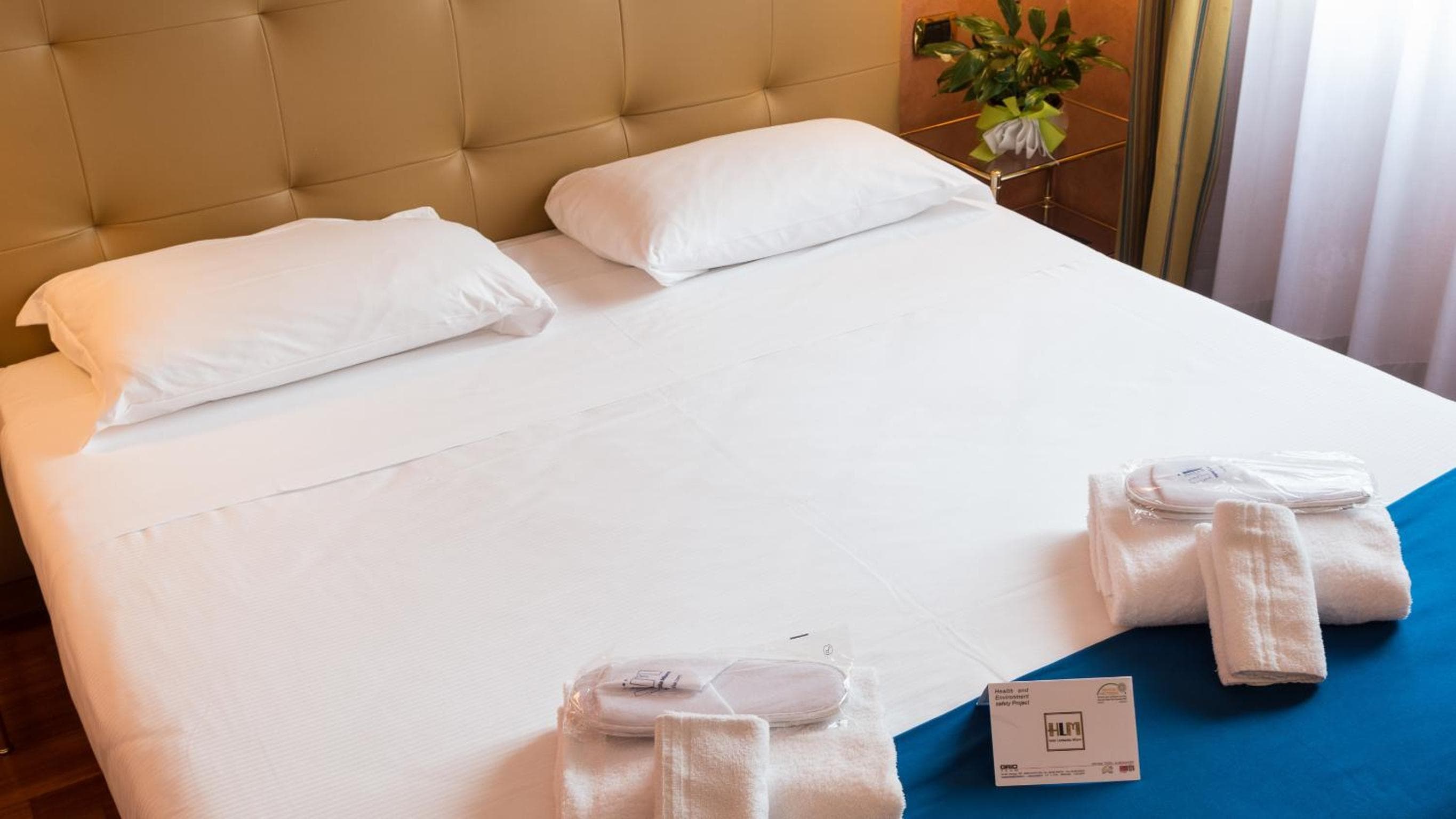 Hotel Lombardía — 19