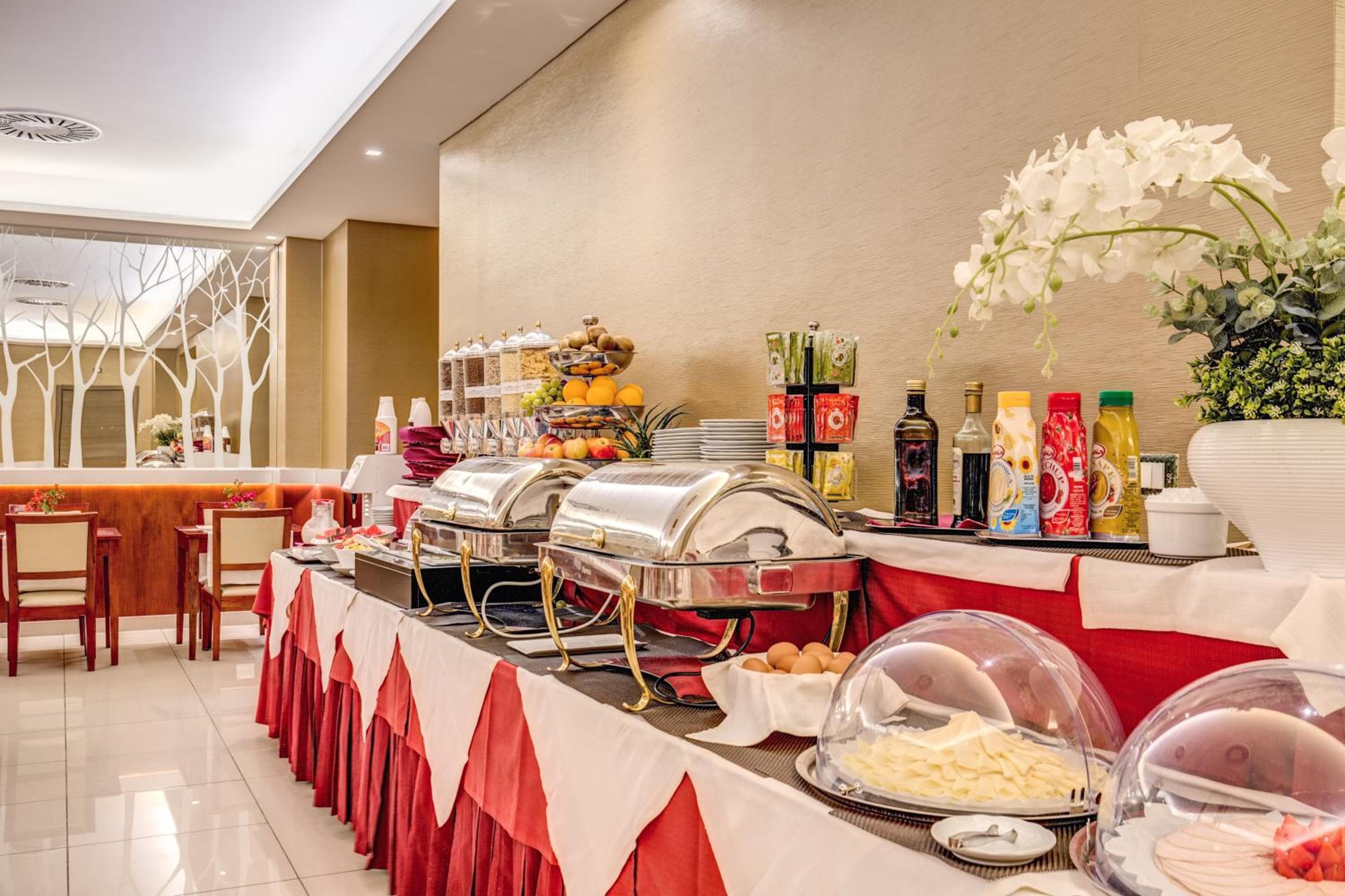 Augusta Lucilla Palace hotel, Via Massimo D'Azeglio 24, Rome, Italy — photo 30