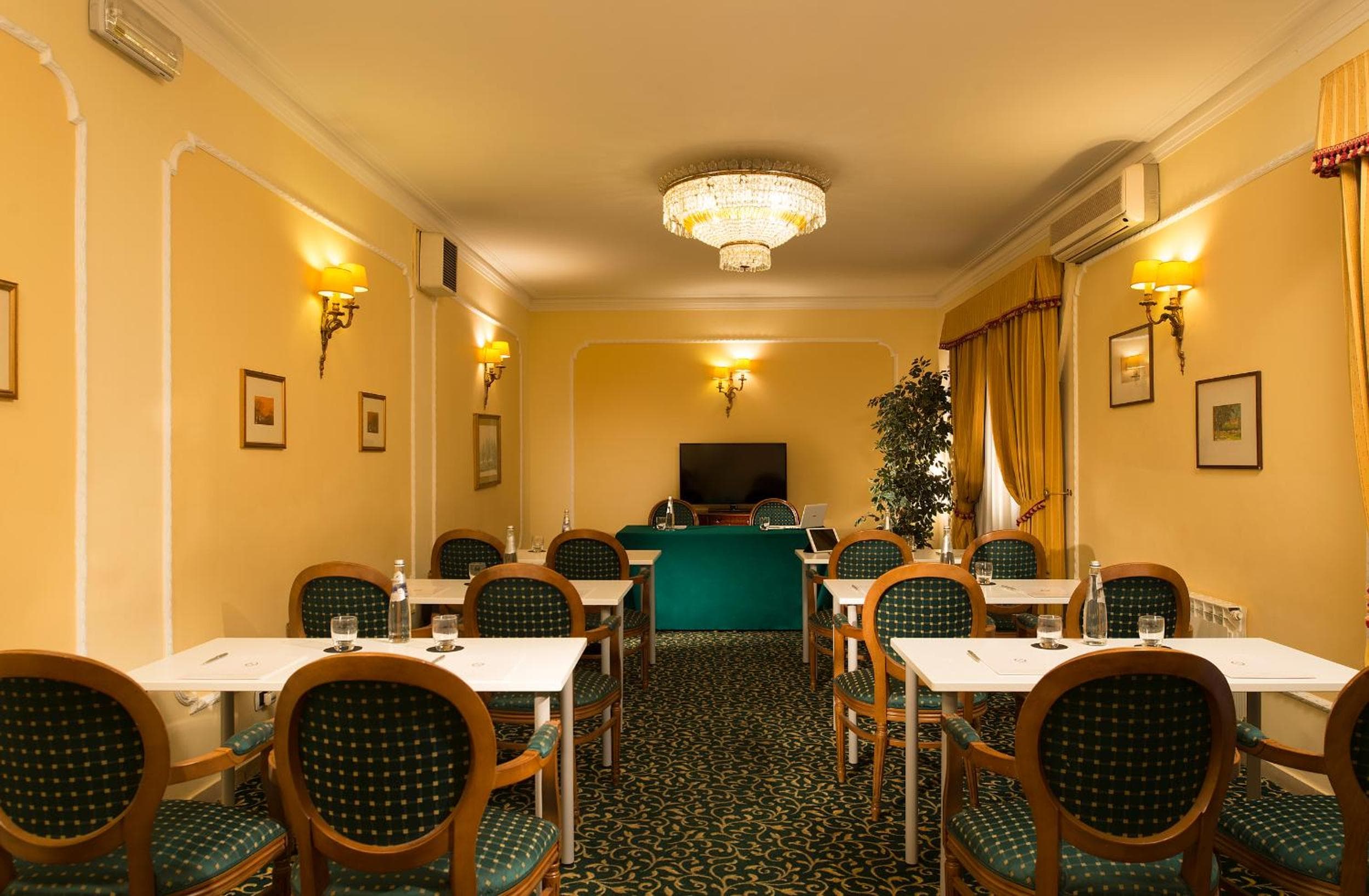 Hotel Napoleon — 10