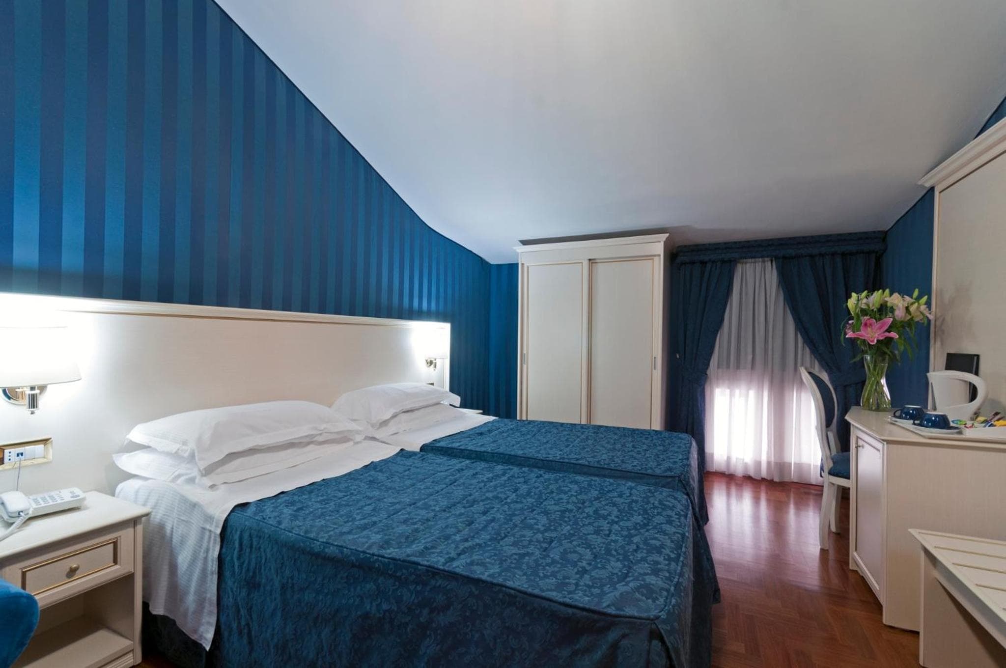 Trevi 41 Hotel — 4