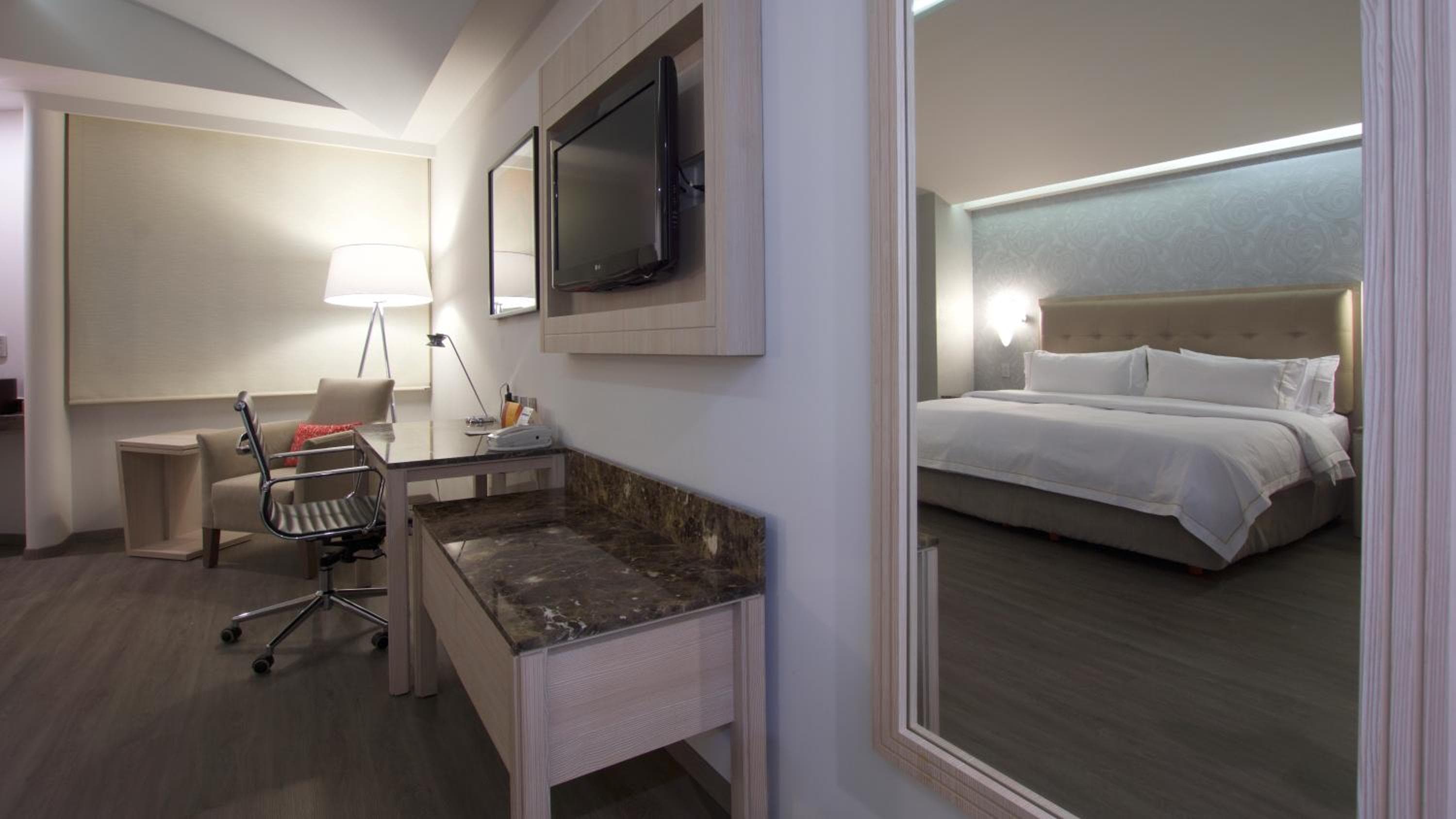 Holiday Inn Express Mexico- Toreo, un hotel IHG — 16