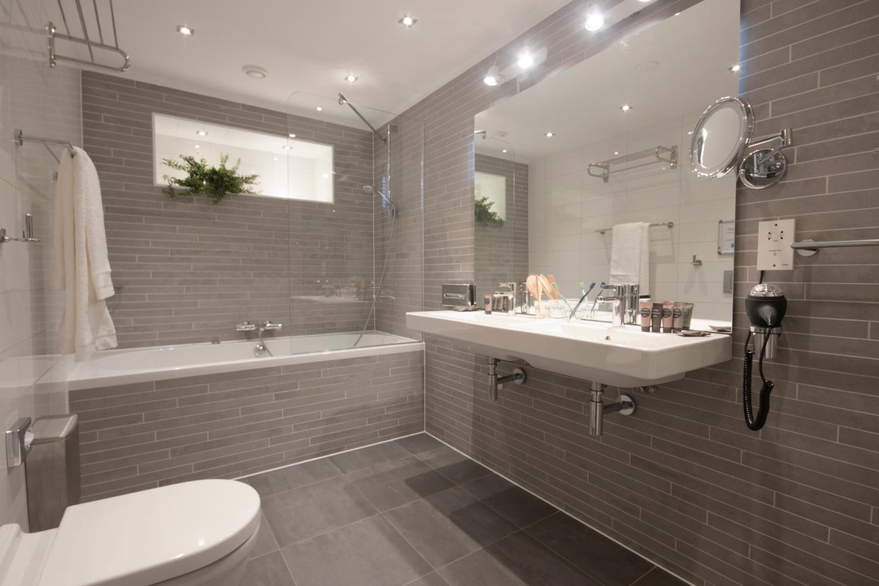 Grand Canal Boutique Hotel — 13