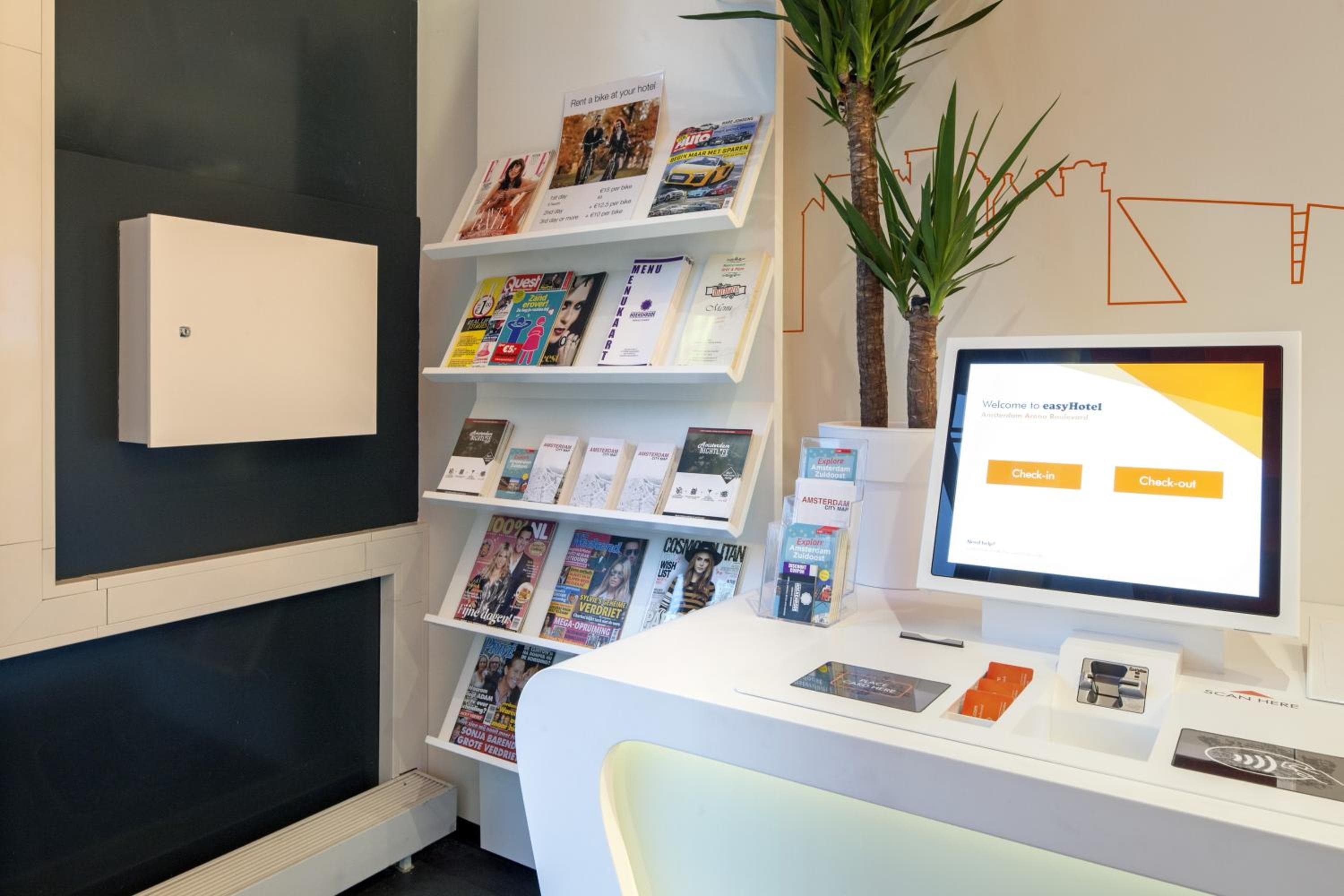 easyHotel Amsterdam Arena Boulevard — 16