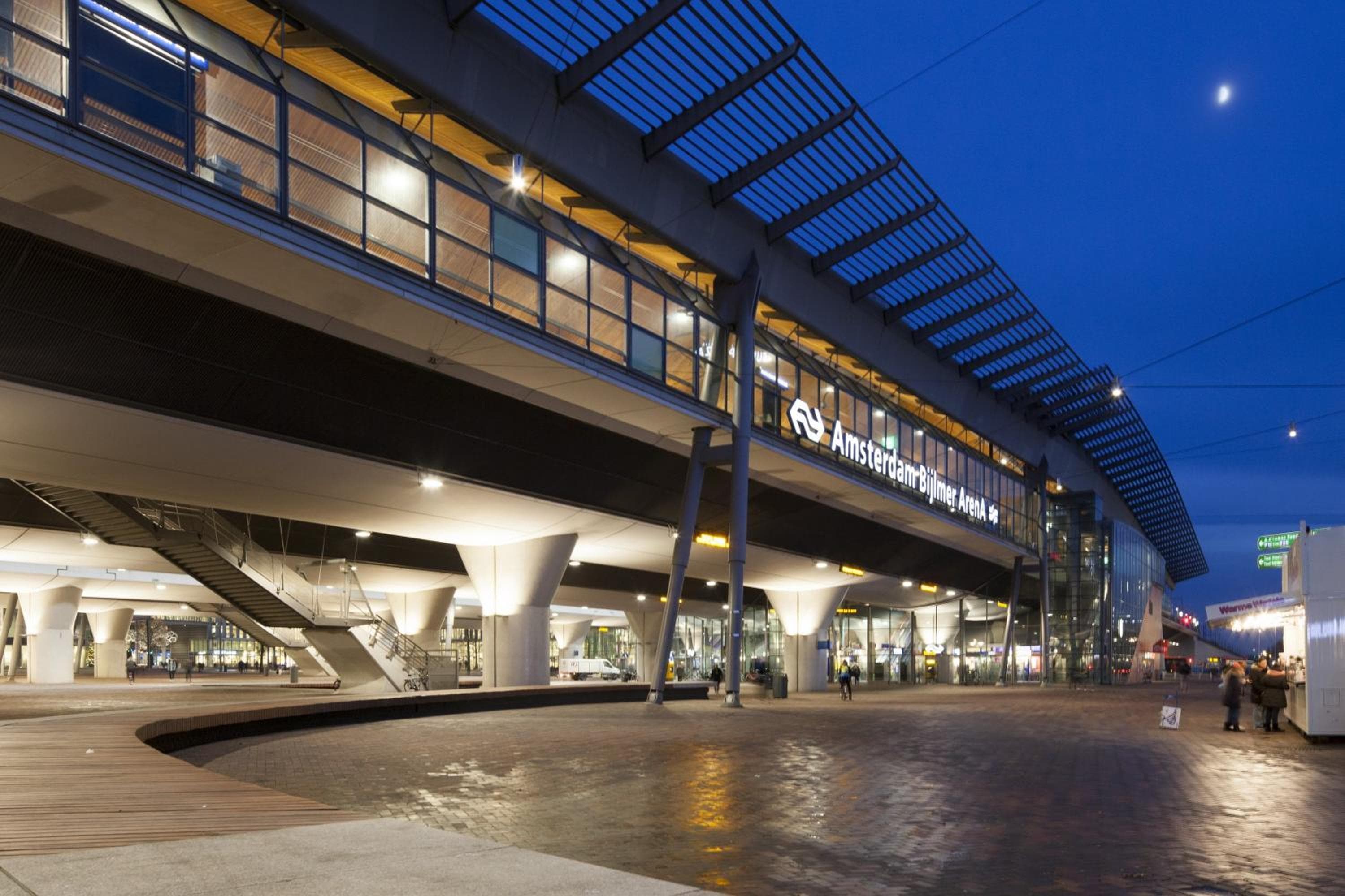 easyHotel Amsterdam Arena Boulevard — 24