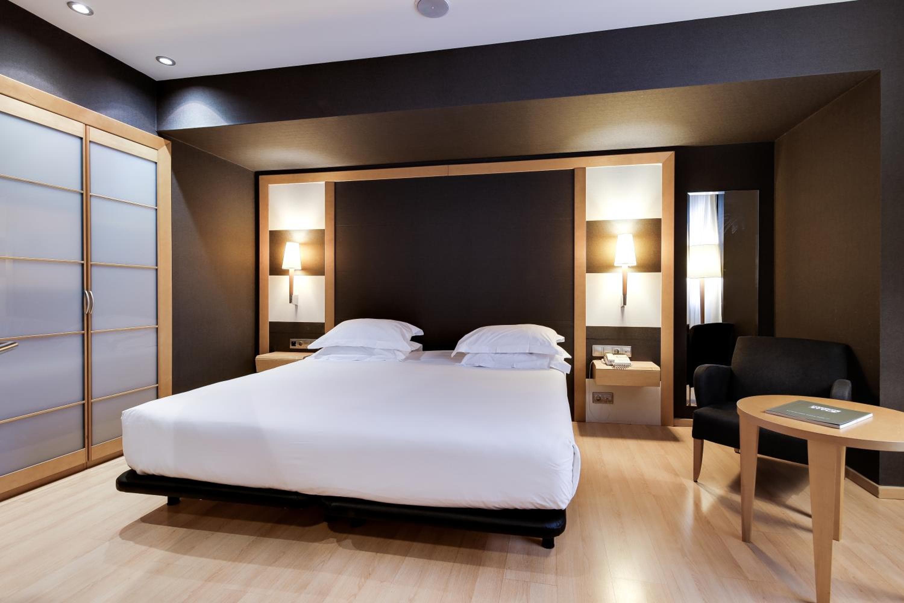 Hotel Barcelona Universal — 3