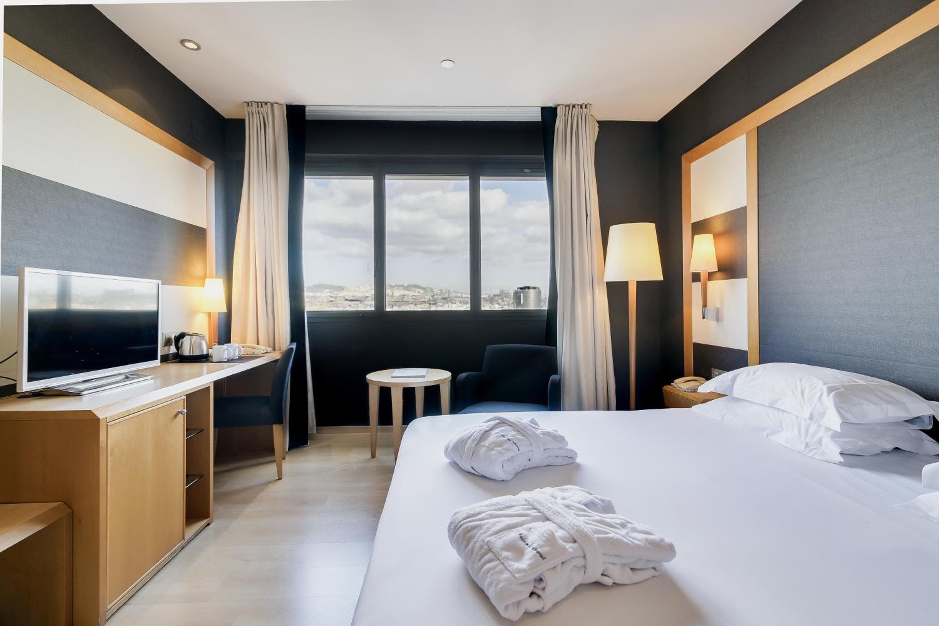 Hotel Barcelona Universal — 29
