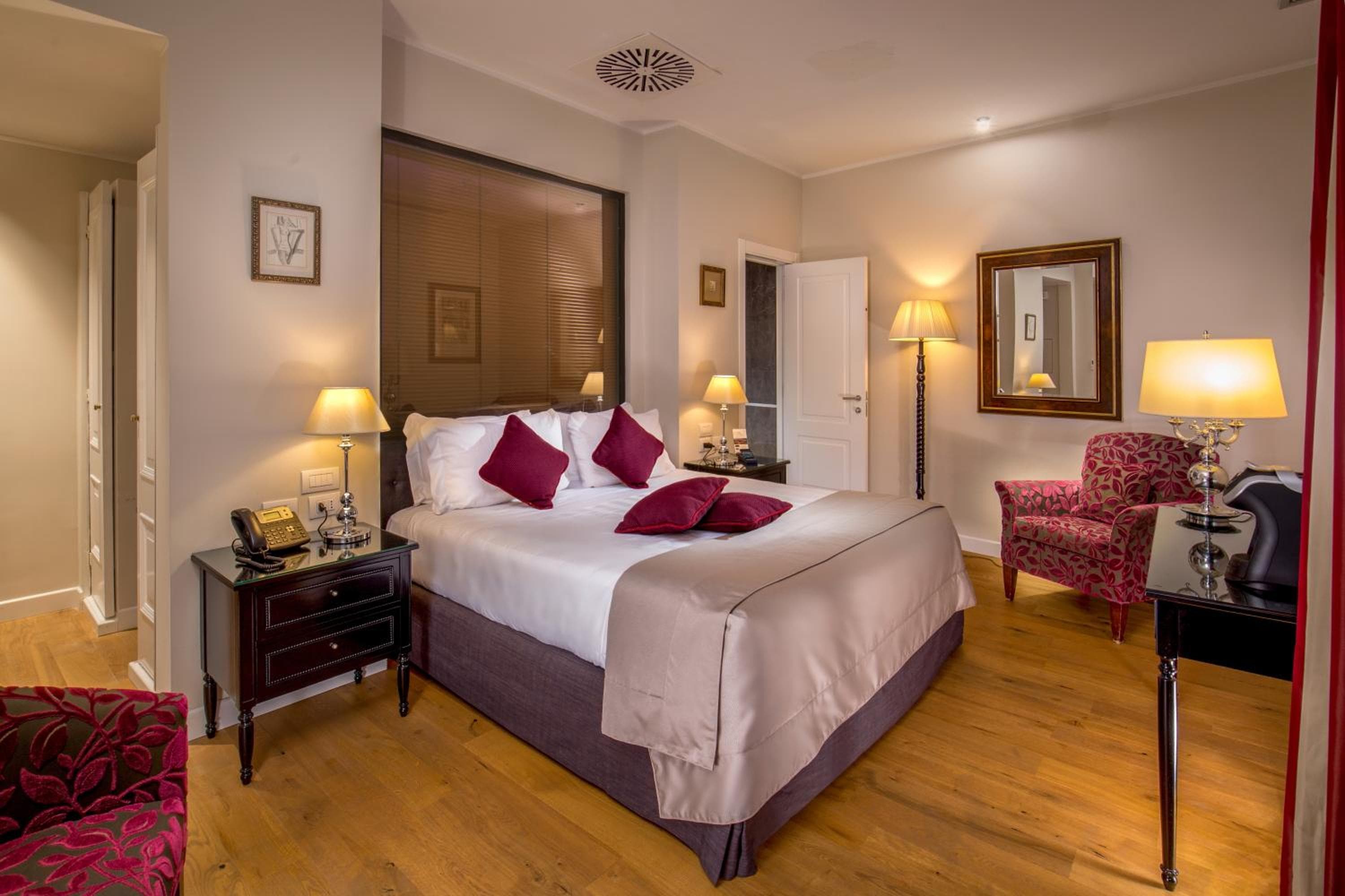 Hotel Monte Cenci — 10