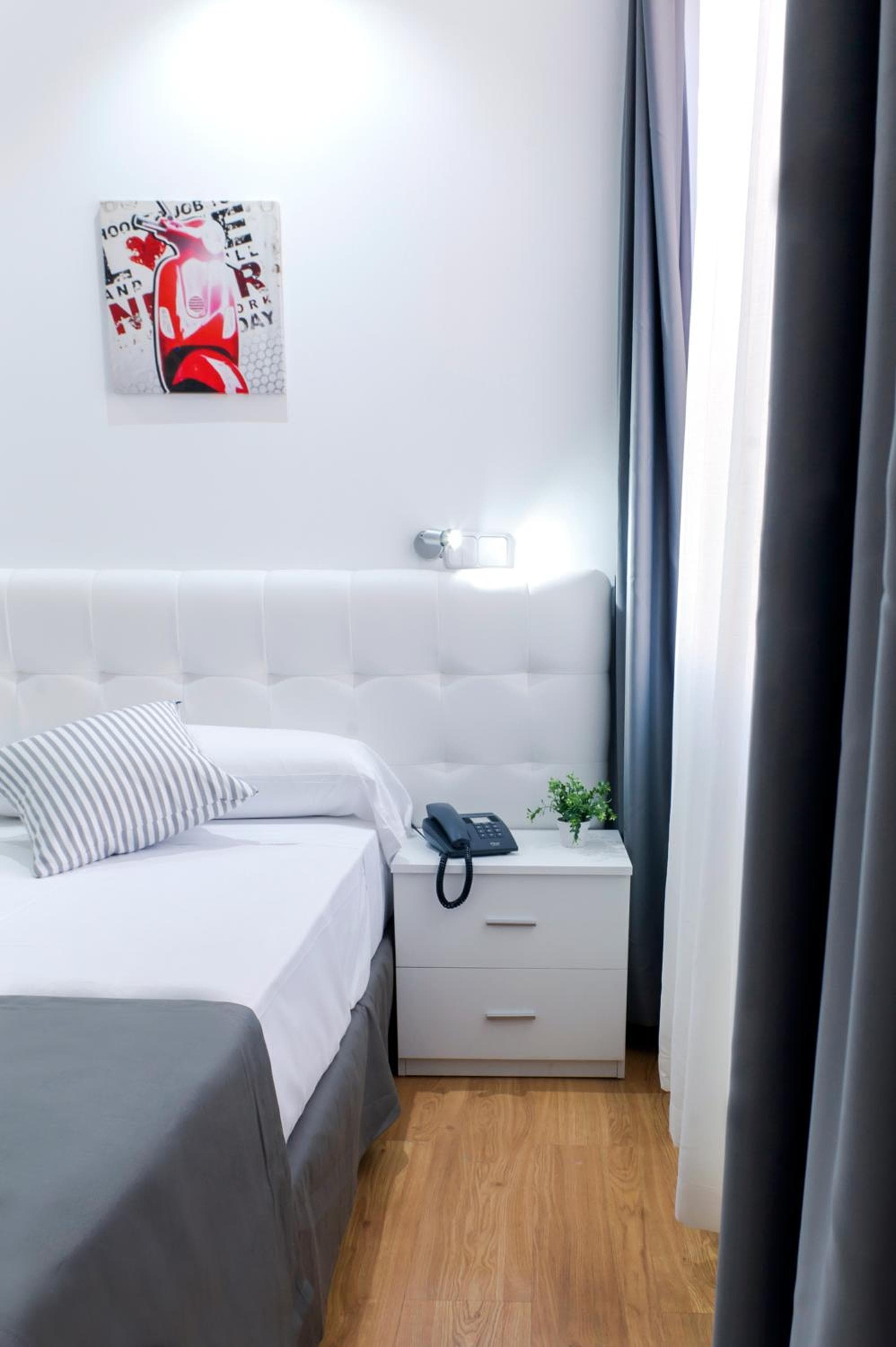 Boutique Urban Madrid Génova — 18