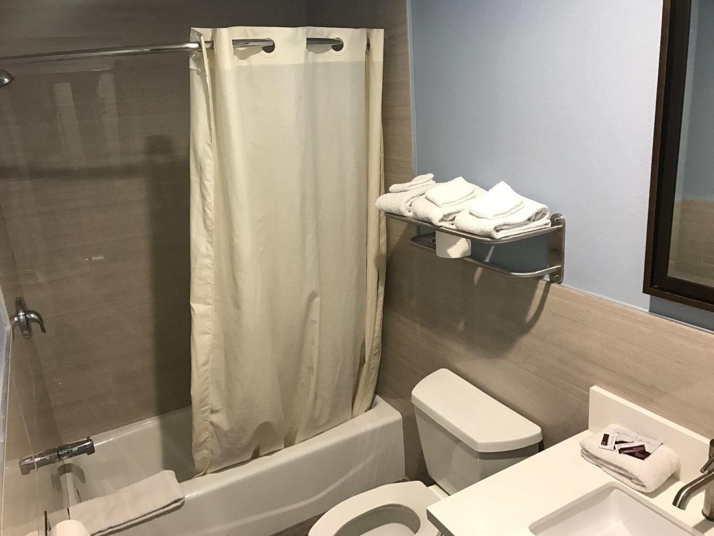 Empire Inn — 3