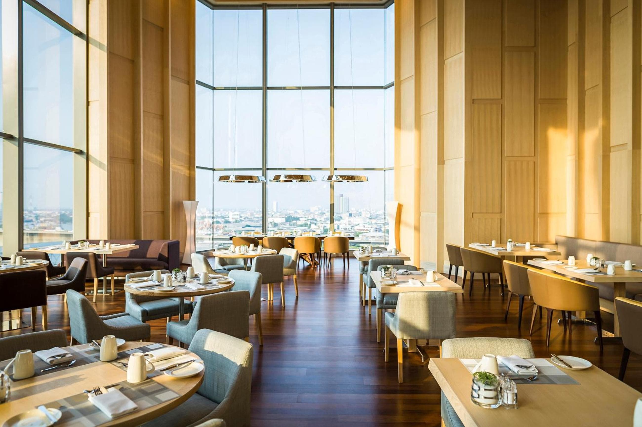 Avani Plus Riverside Bangkok Hotel — 17