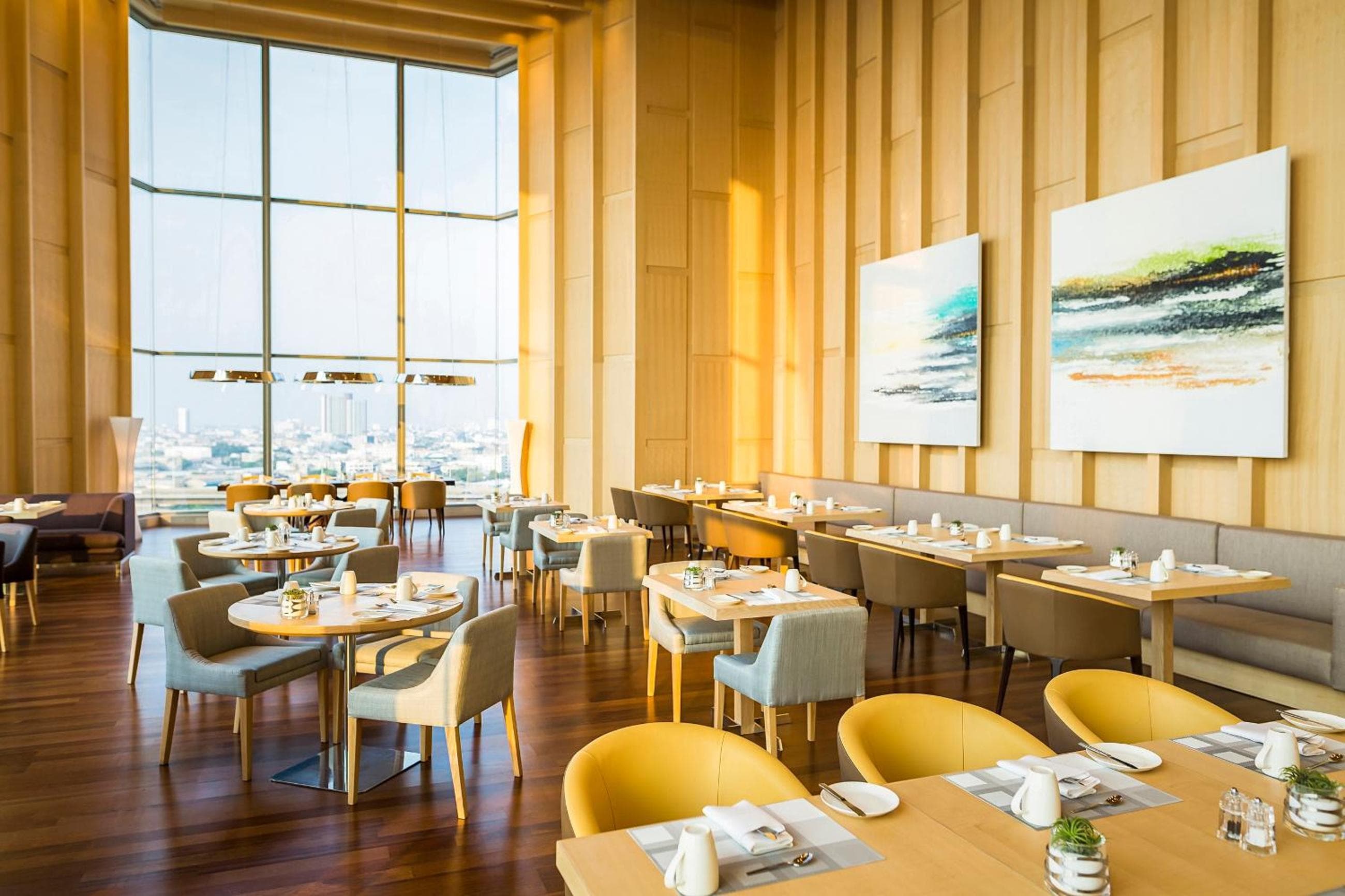 Avani Plus Riverside Bangkok Hotel — 15