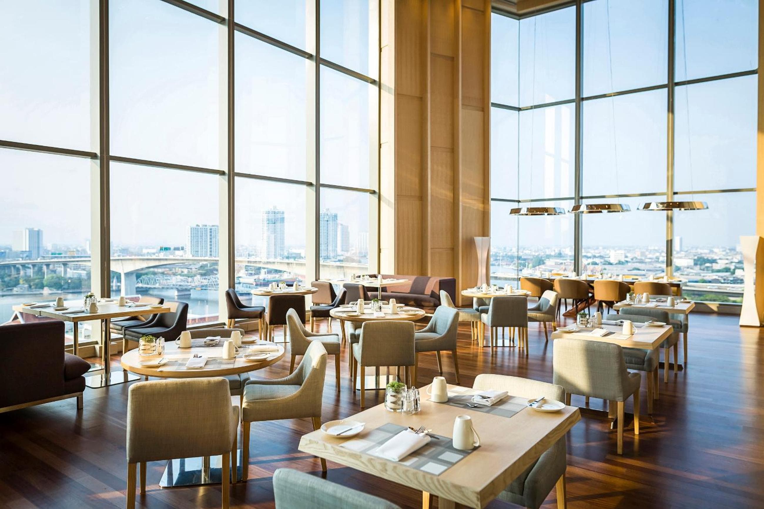 Avani Plus Riverside Bangkok Hotel — 18