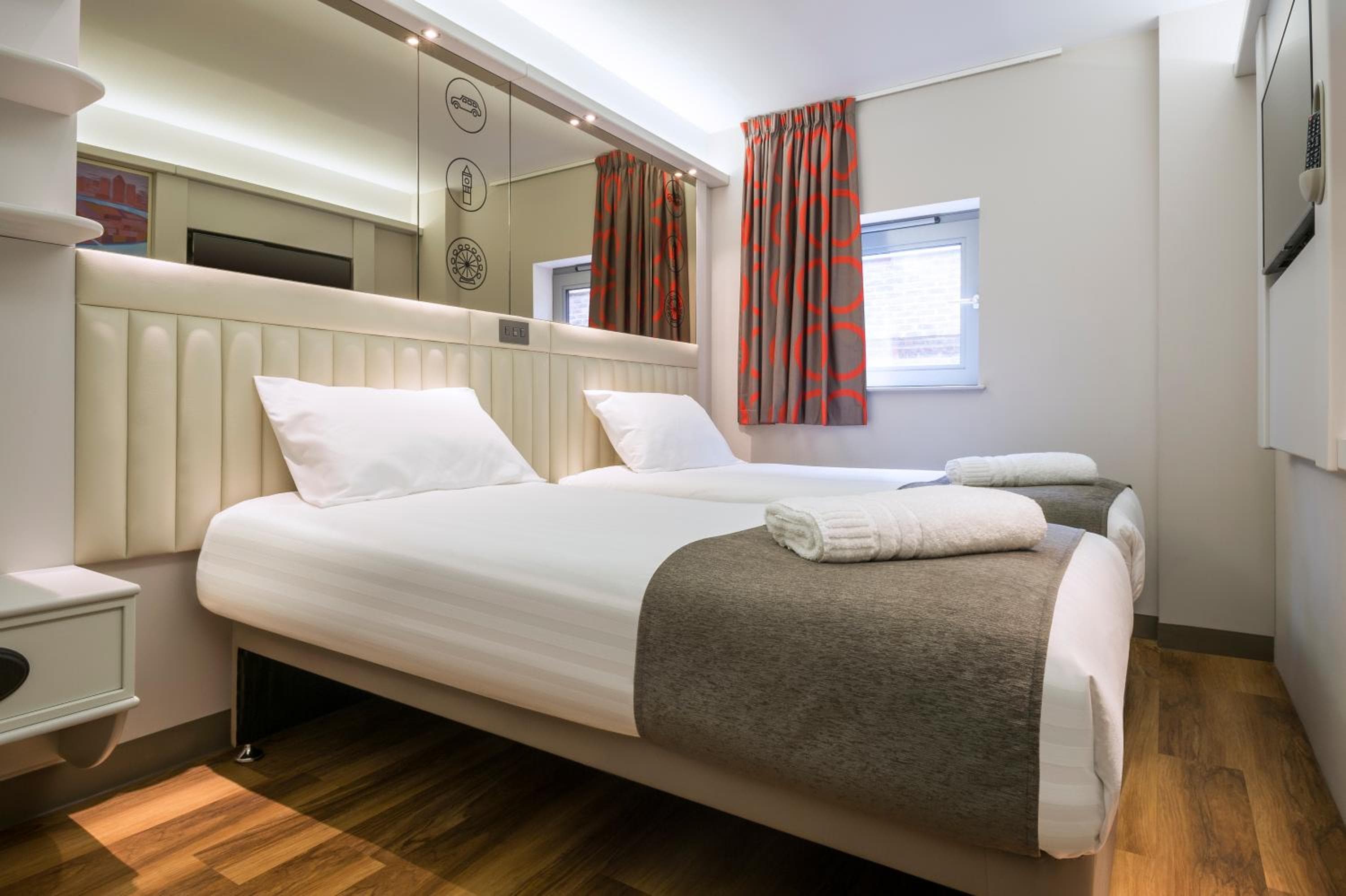Point A Hotel Londres Shoreditch — 2