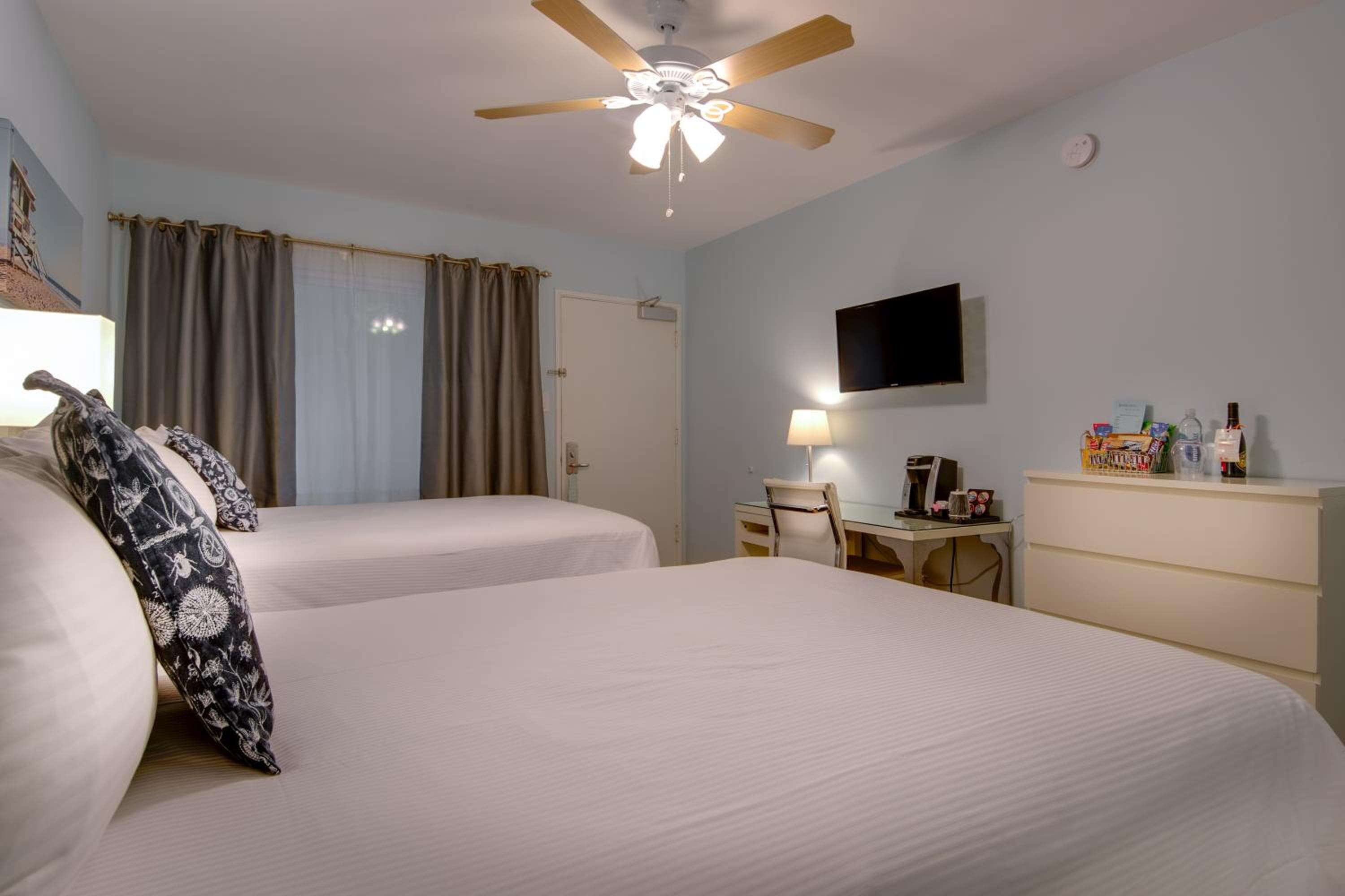 Bayside Hotel — 7
