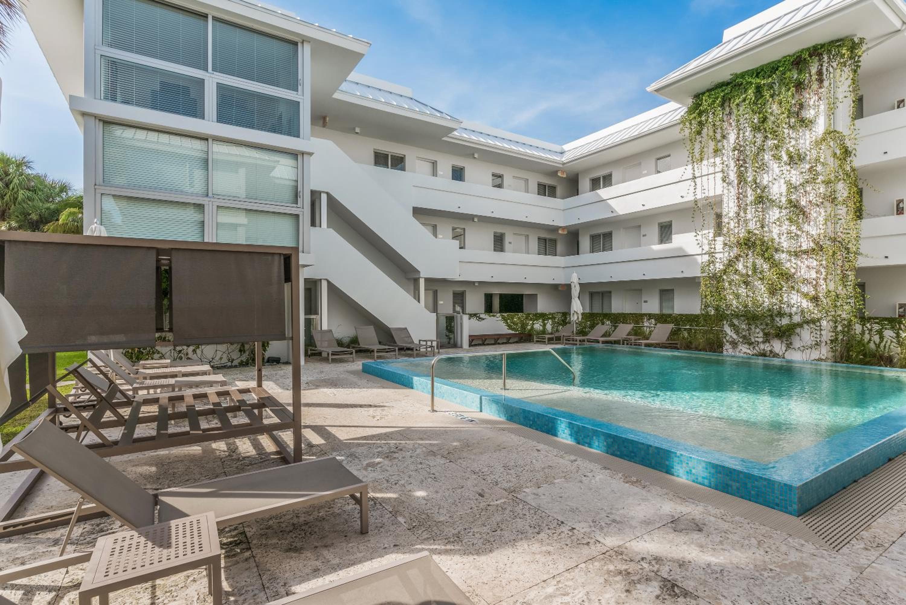 Beach Haus Key Biscayne Appartamenti contemporanei — 6