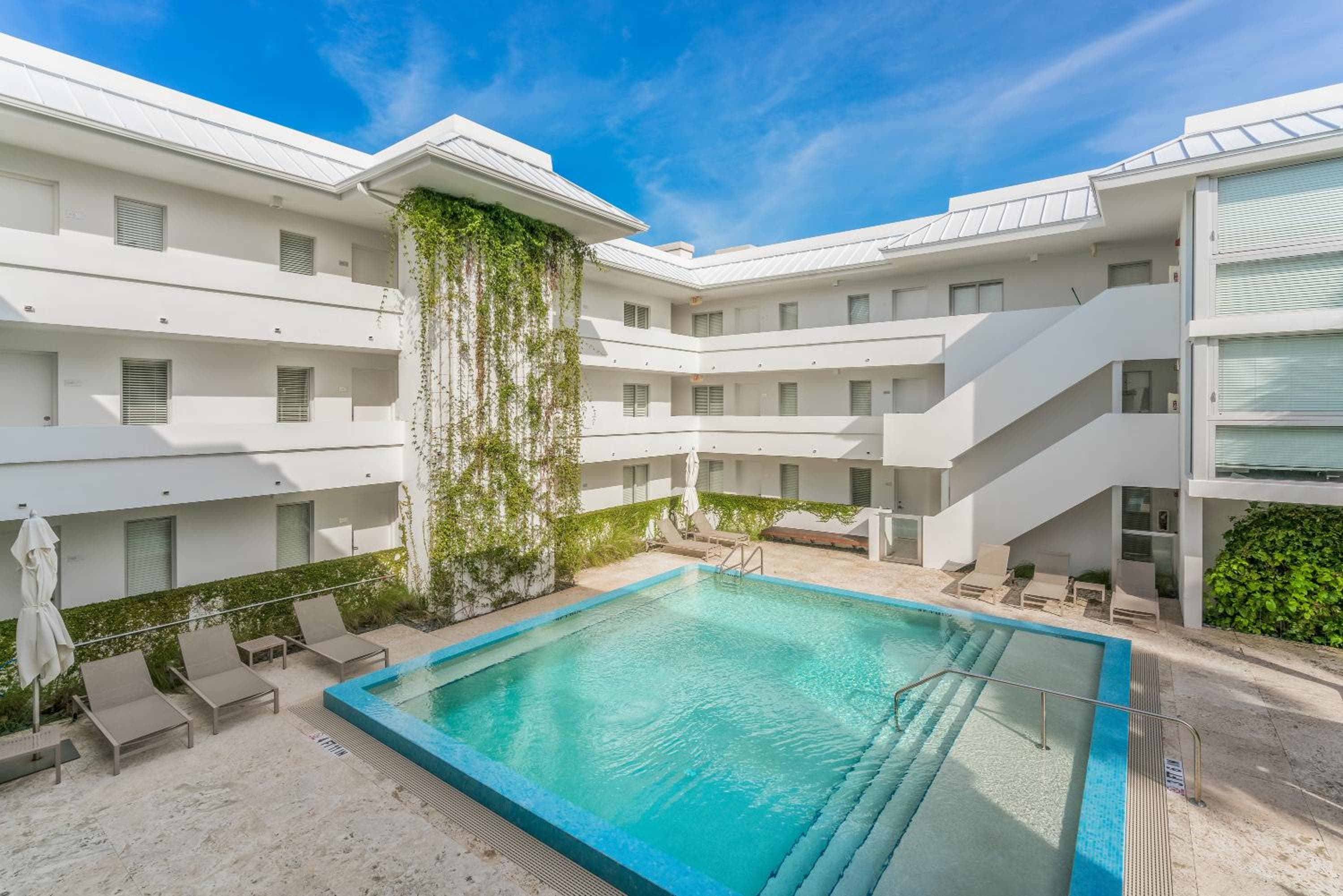 Beach Haus Key Biscayne Appartamenti contemporanei — 5