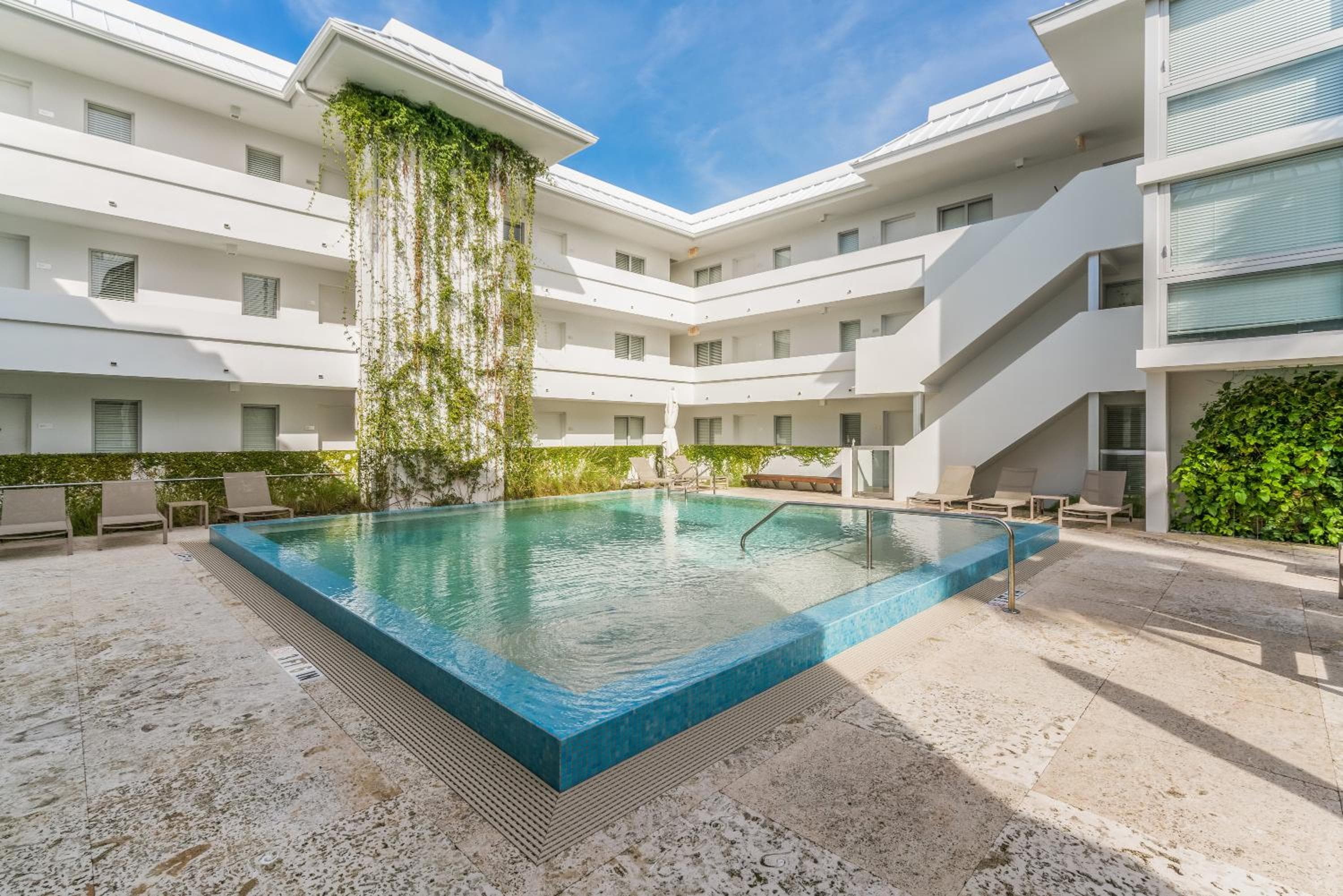 Beach Haus Key Biscayne Appartamenti contemporanei — 7