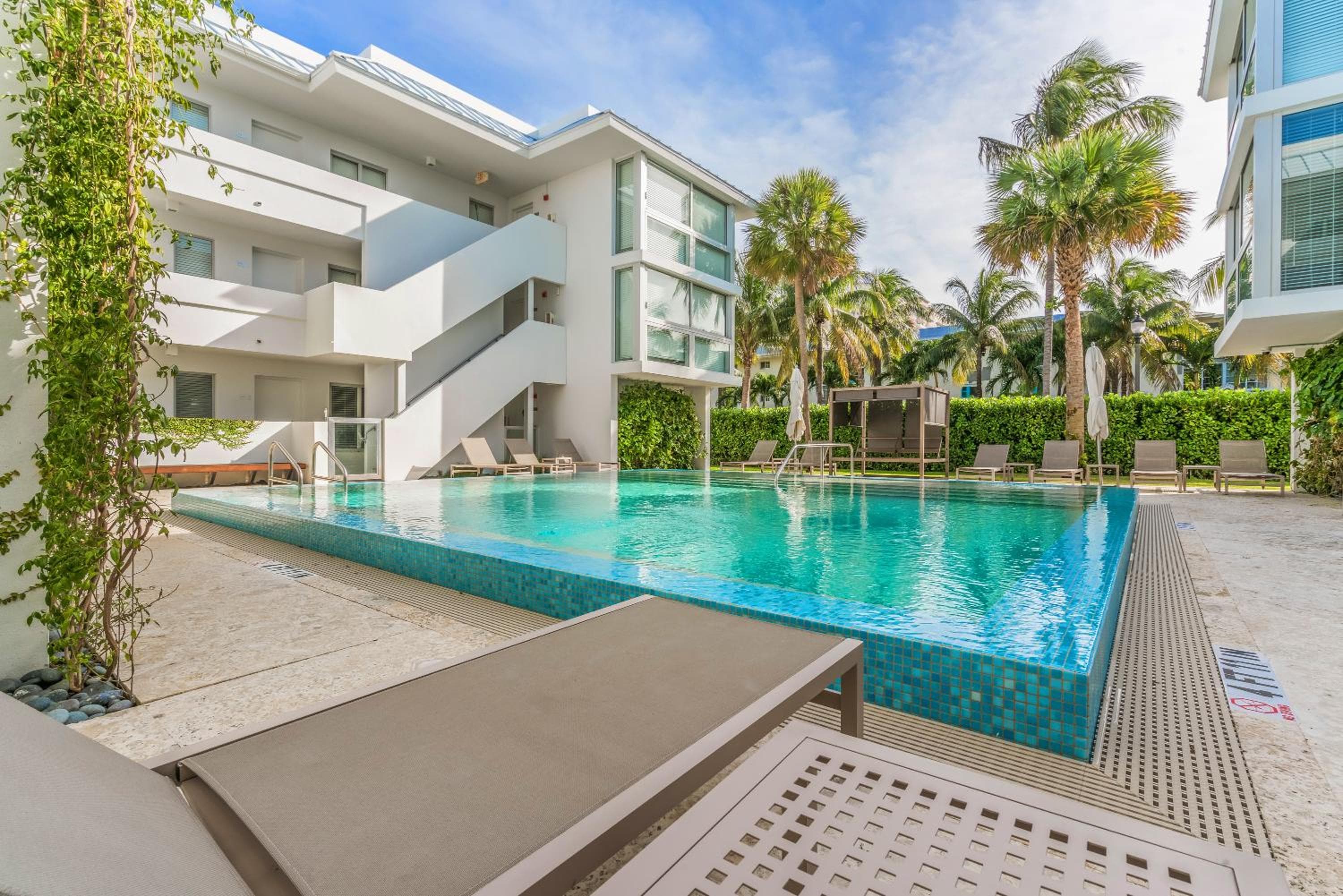 Beach Haus Key Biscayne Appartamenti contemporanei — 4