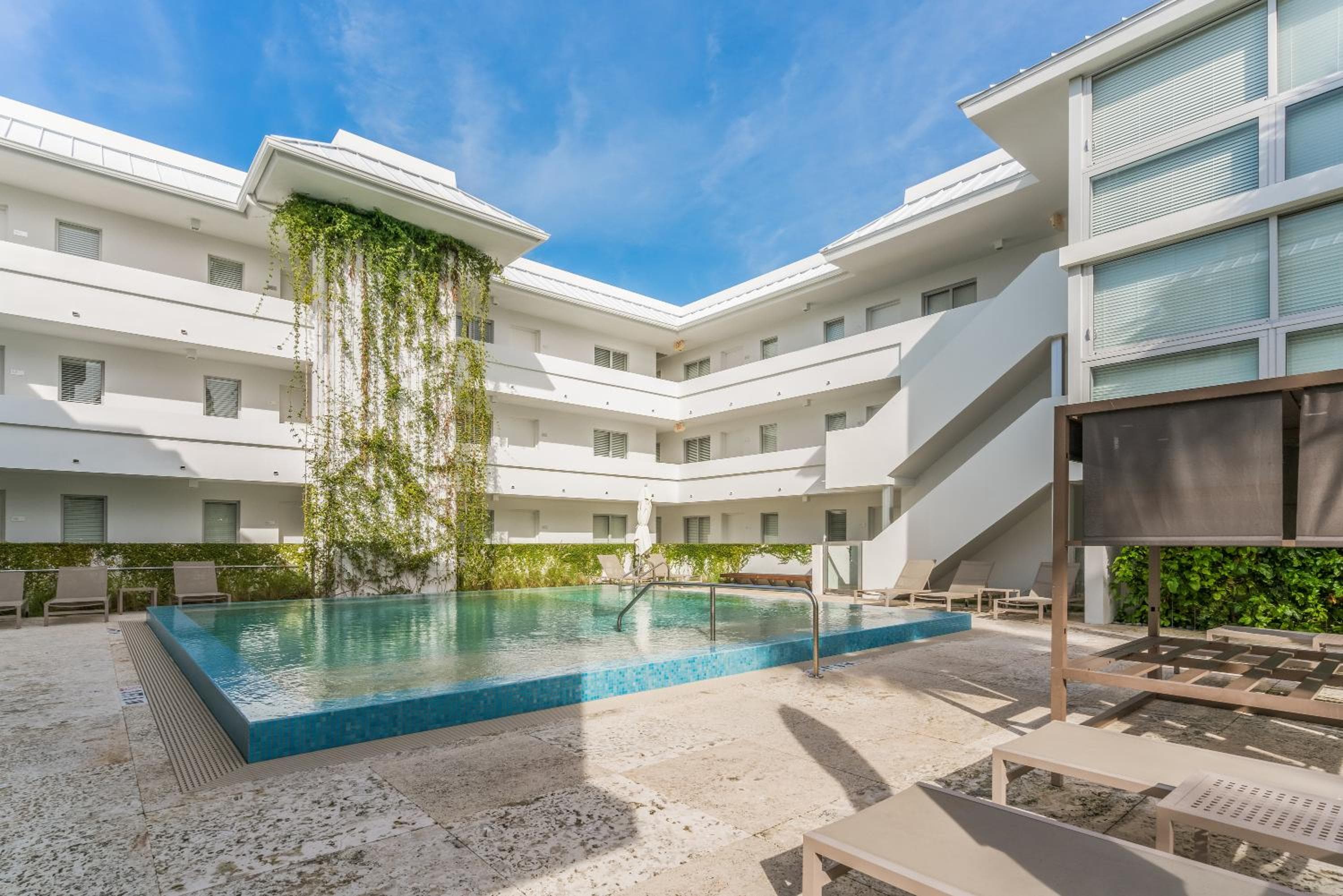 Beach Haus Key Biscayne Appartamenti contemporanei — 8
