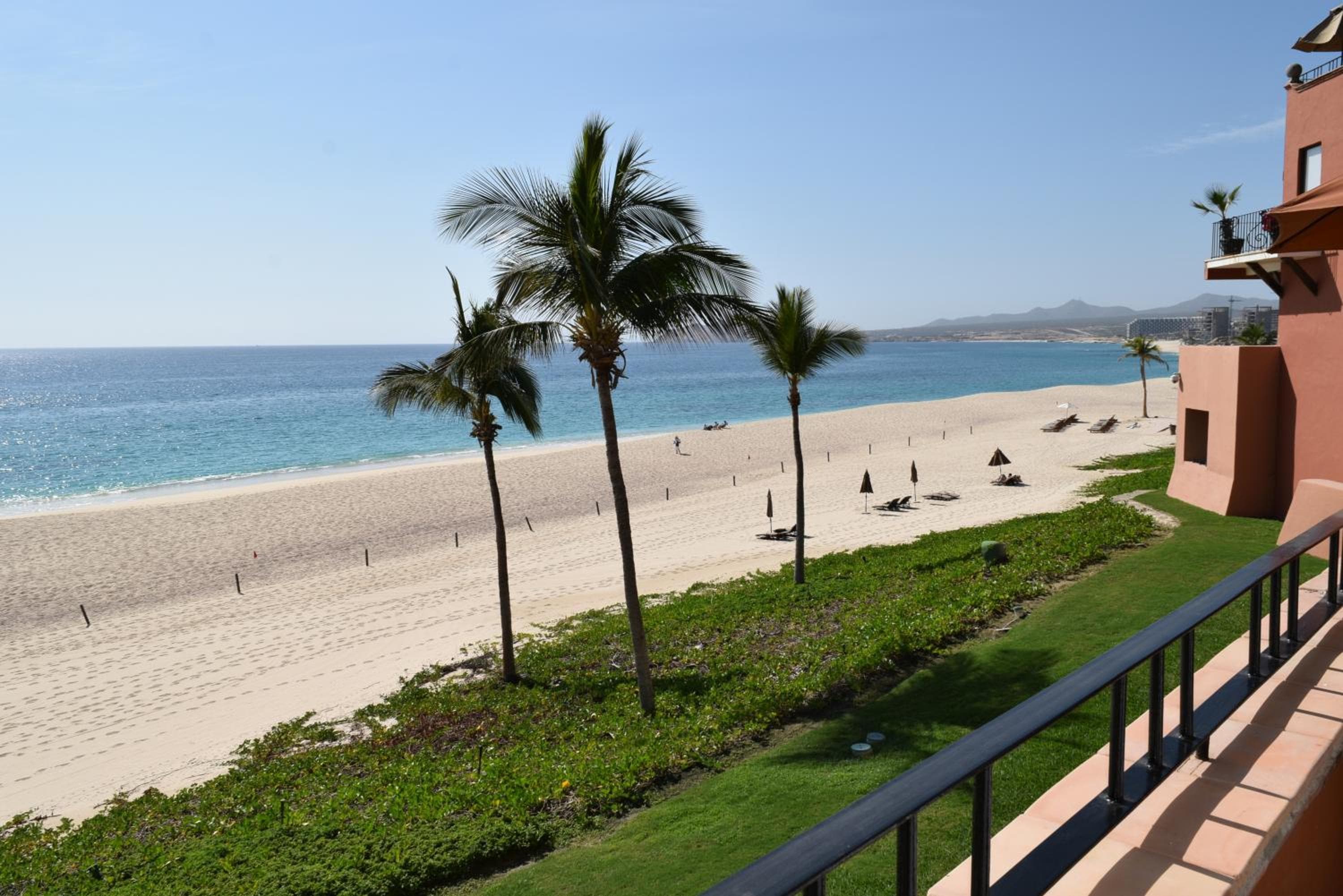 Condominios La Luna - Ocean Front — 1