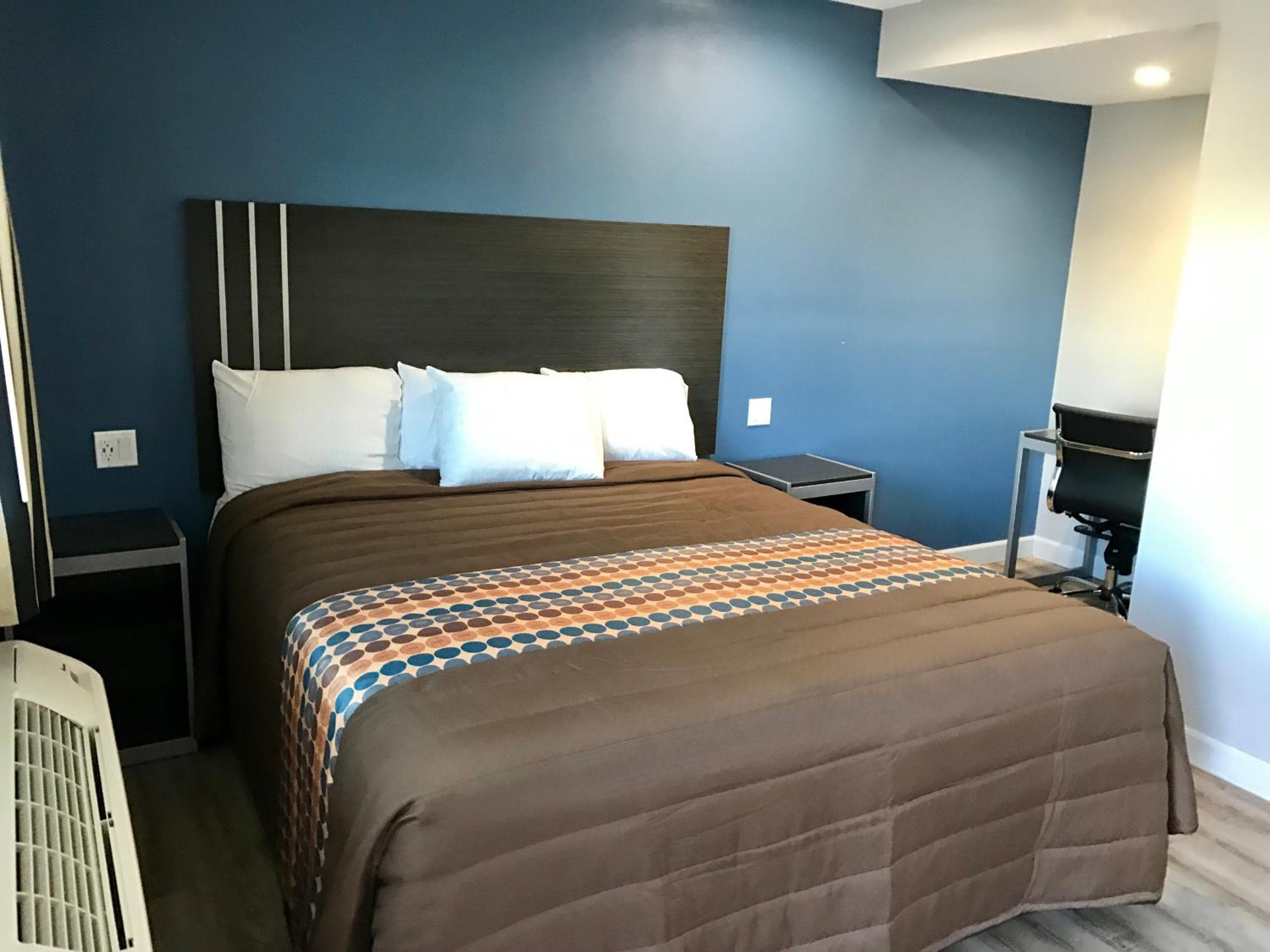 Empire Inn — 2