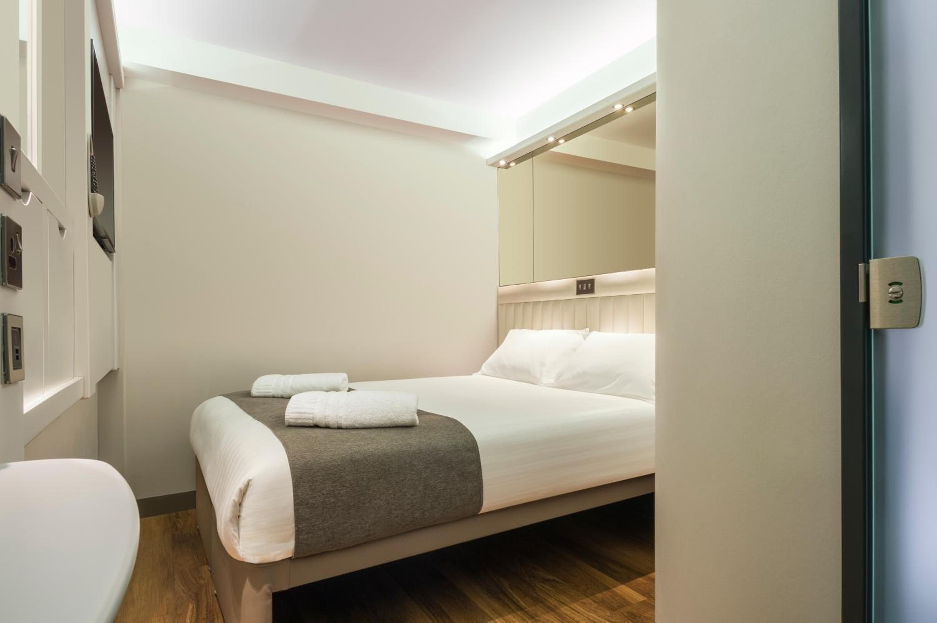 Point A Hotel Londres Shoreditch — 16