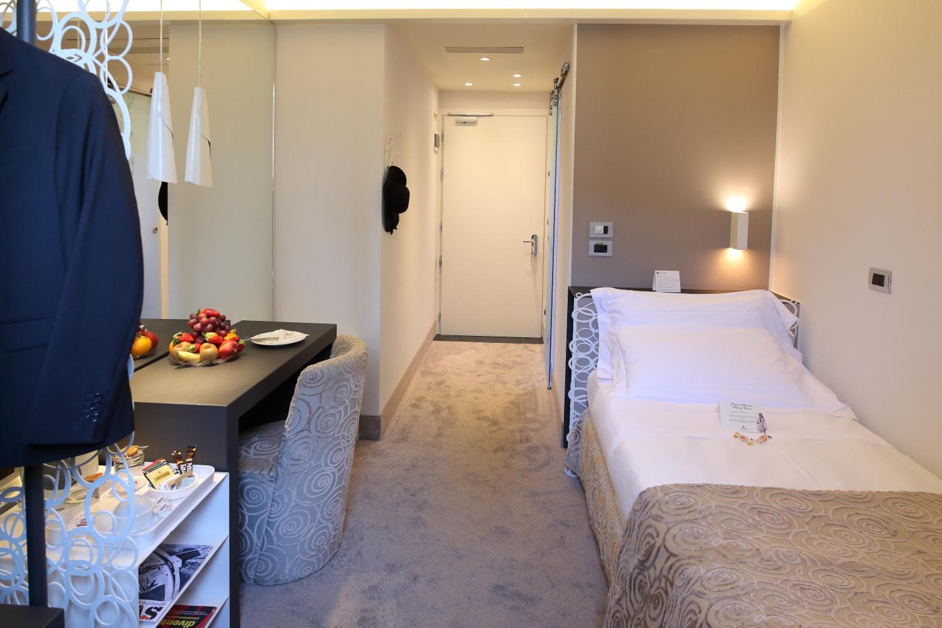 Hotel Berna hotel, Via Napo Torriani 18, Milan, Italy — photo 27